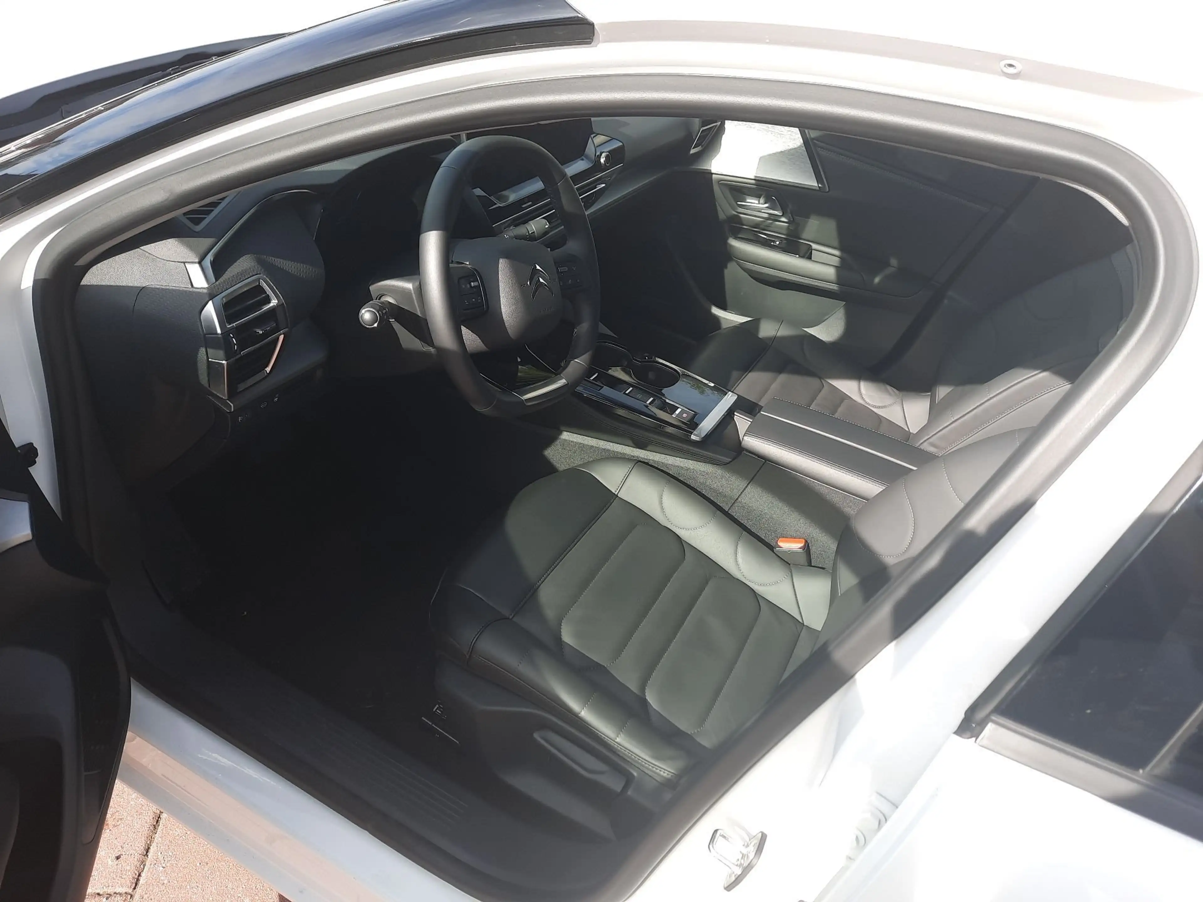 Citroen C5 X 1.2 PureTech 145 Plus Navi Kamera DAB LED — photo 12