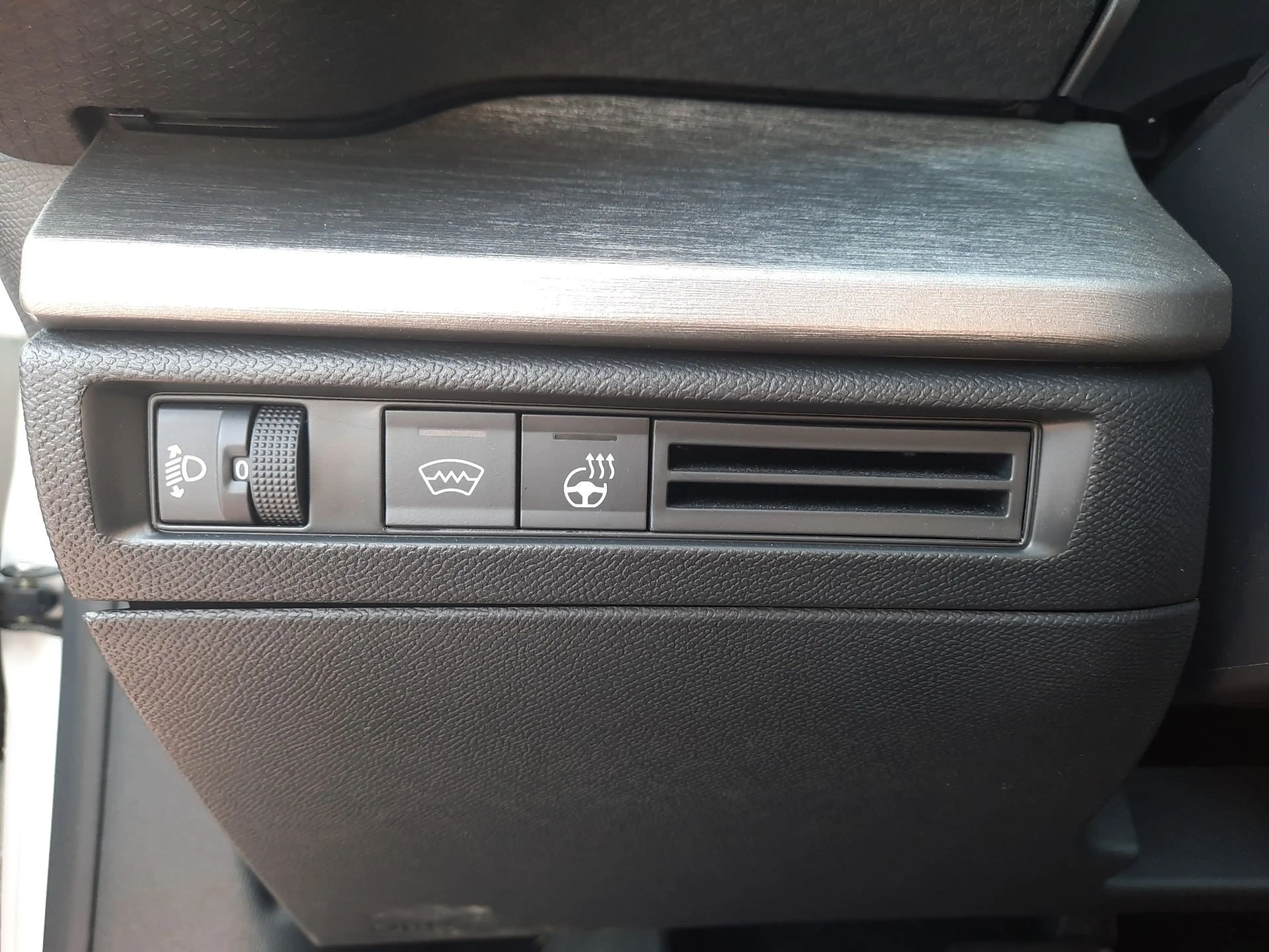 Citroen C5 X 1.2 PureTech 145 Plus Navi Kamera DAB LED — photo 14