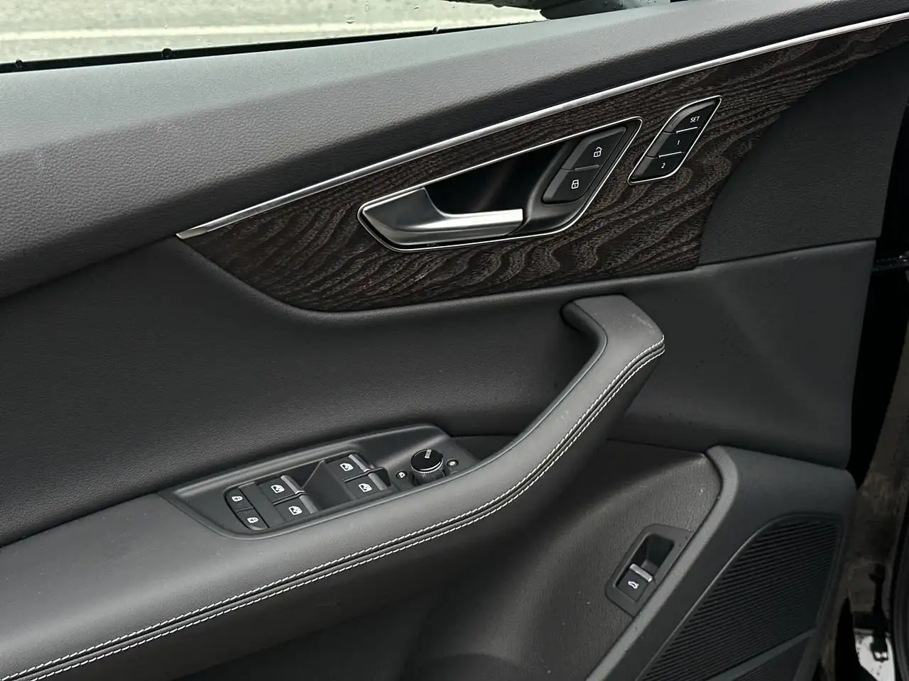 Audi Q7 снимка Audi Q7