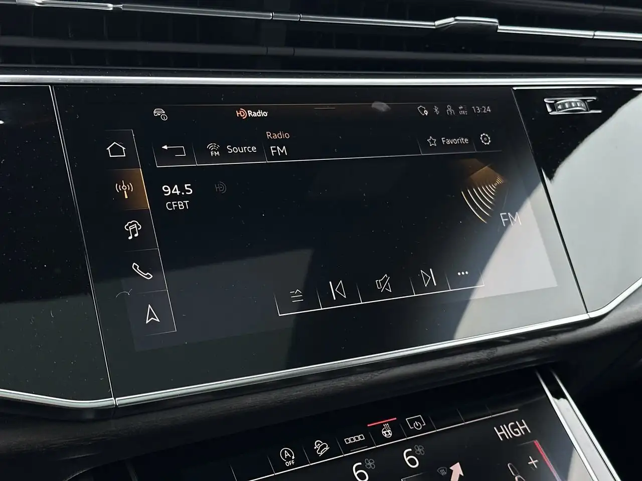 Audi Q7 снимка Audi Q7