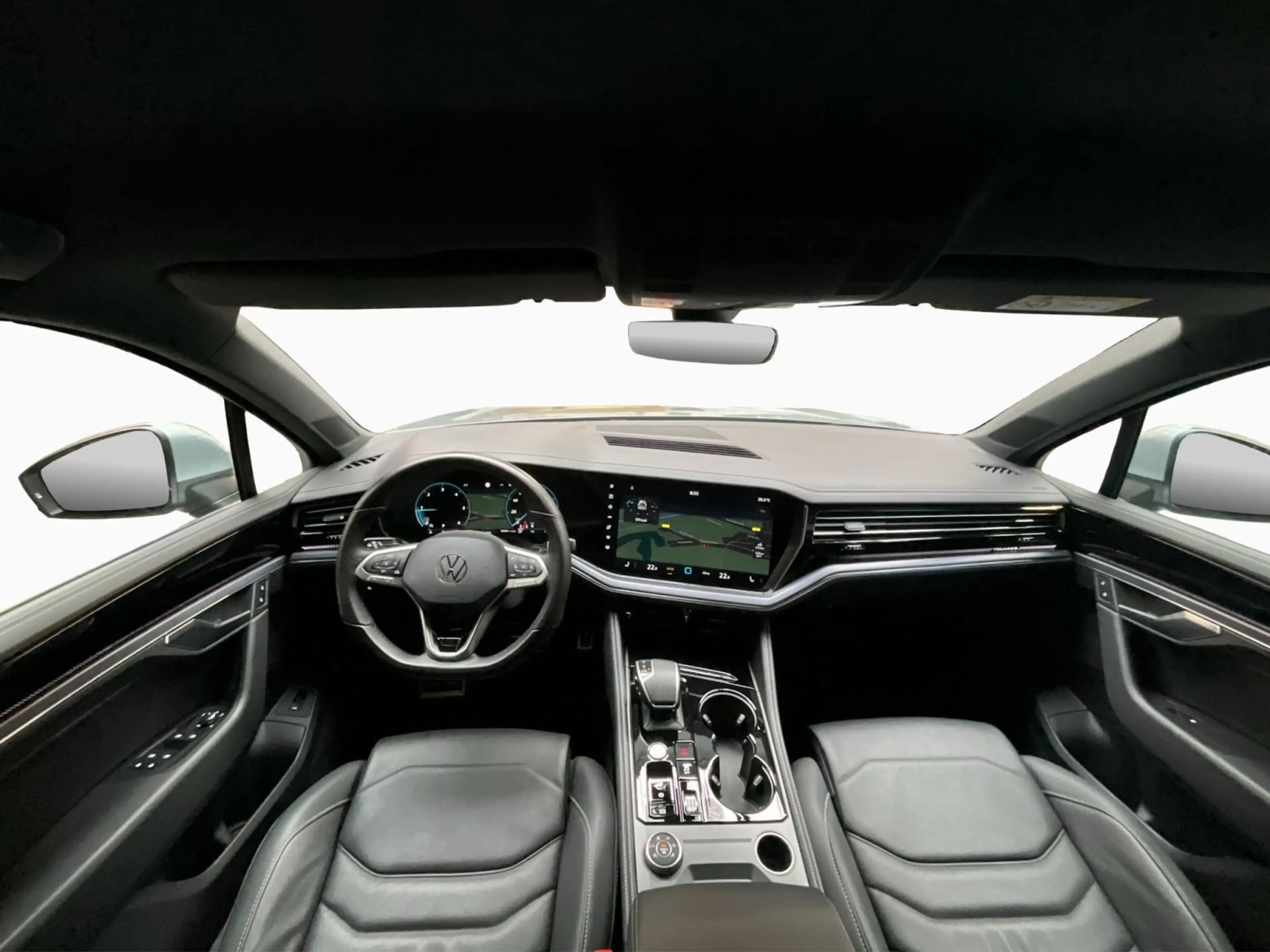 Volkswagen Touareg R-Line+Aut8+4Motion+P.confort+LM20+AHK+LED+NAVI — photo 2