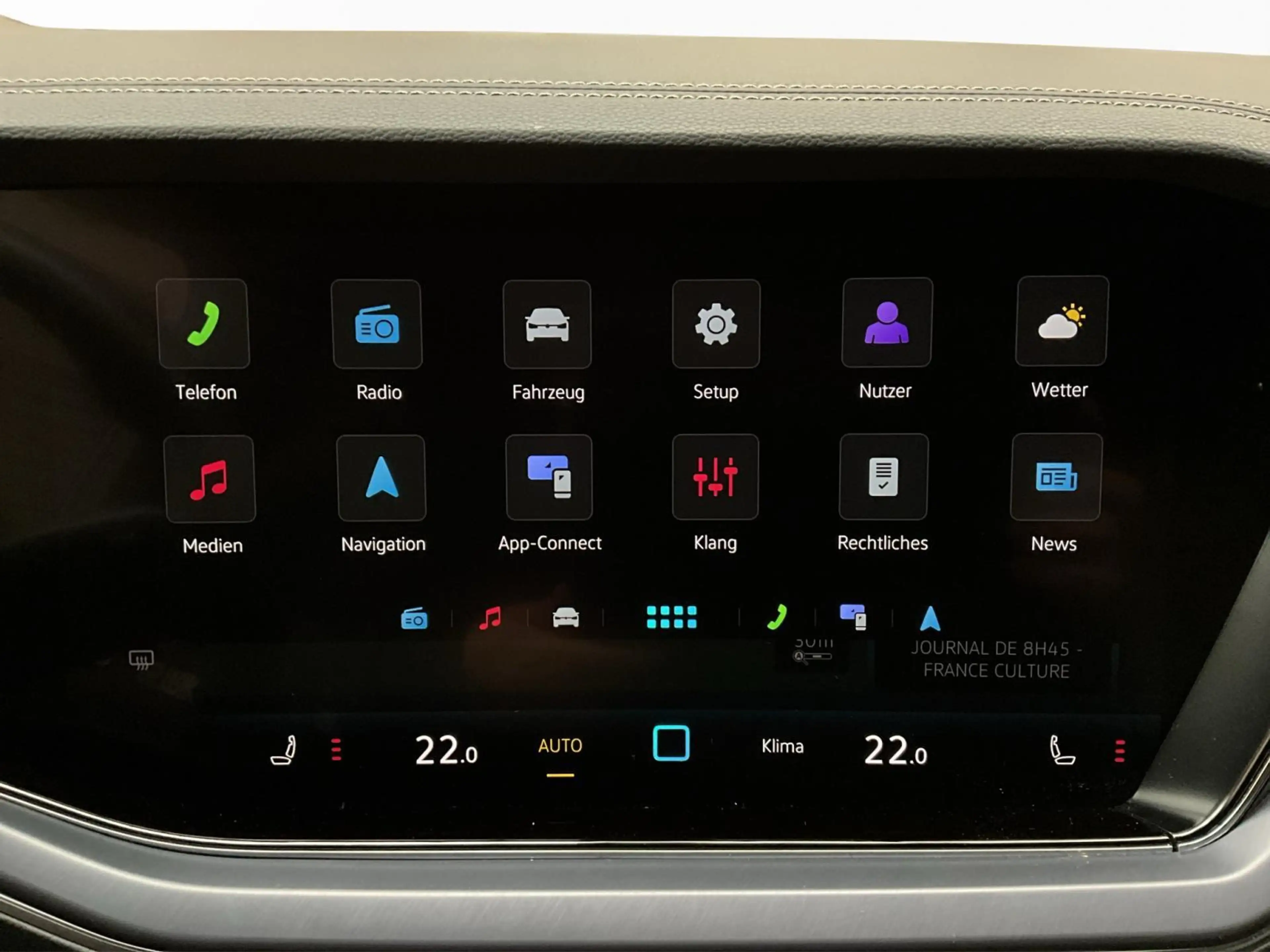 Volkswagen Touareg R-Line+Aut8+4Motion+P.confort+LM20+AHK+LED+NAVI — photo 13