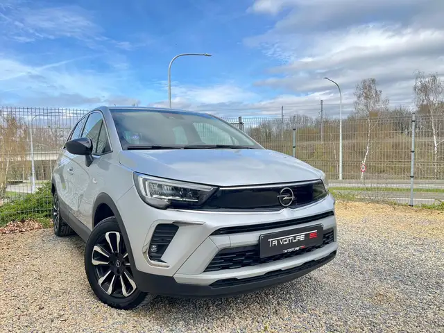 Opel Crossland 1.2 Turbo Elegance LED/NAV/CARPLAY/CAMERA/CRUISE/FRONT