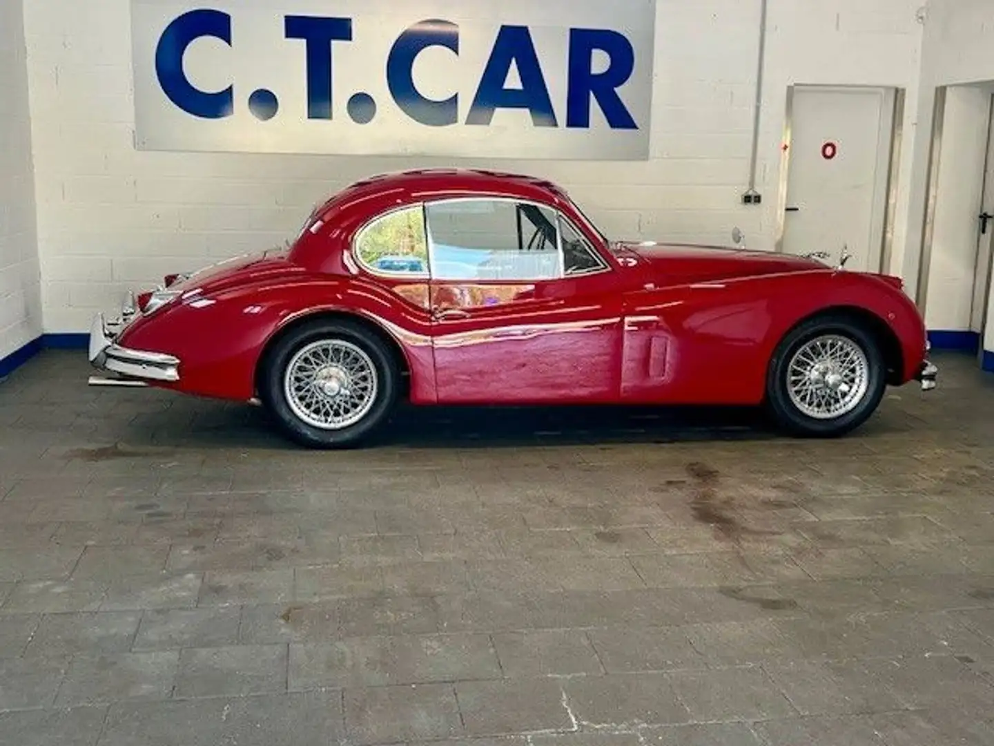 Jaguar XK 140 coupe Rouge - 2