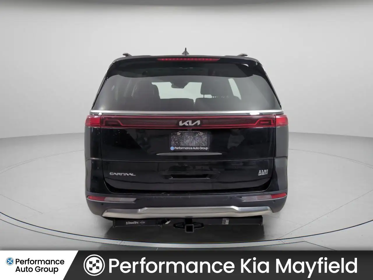 Kia Carnival снимка Kia Carnival
