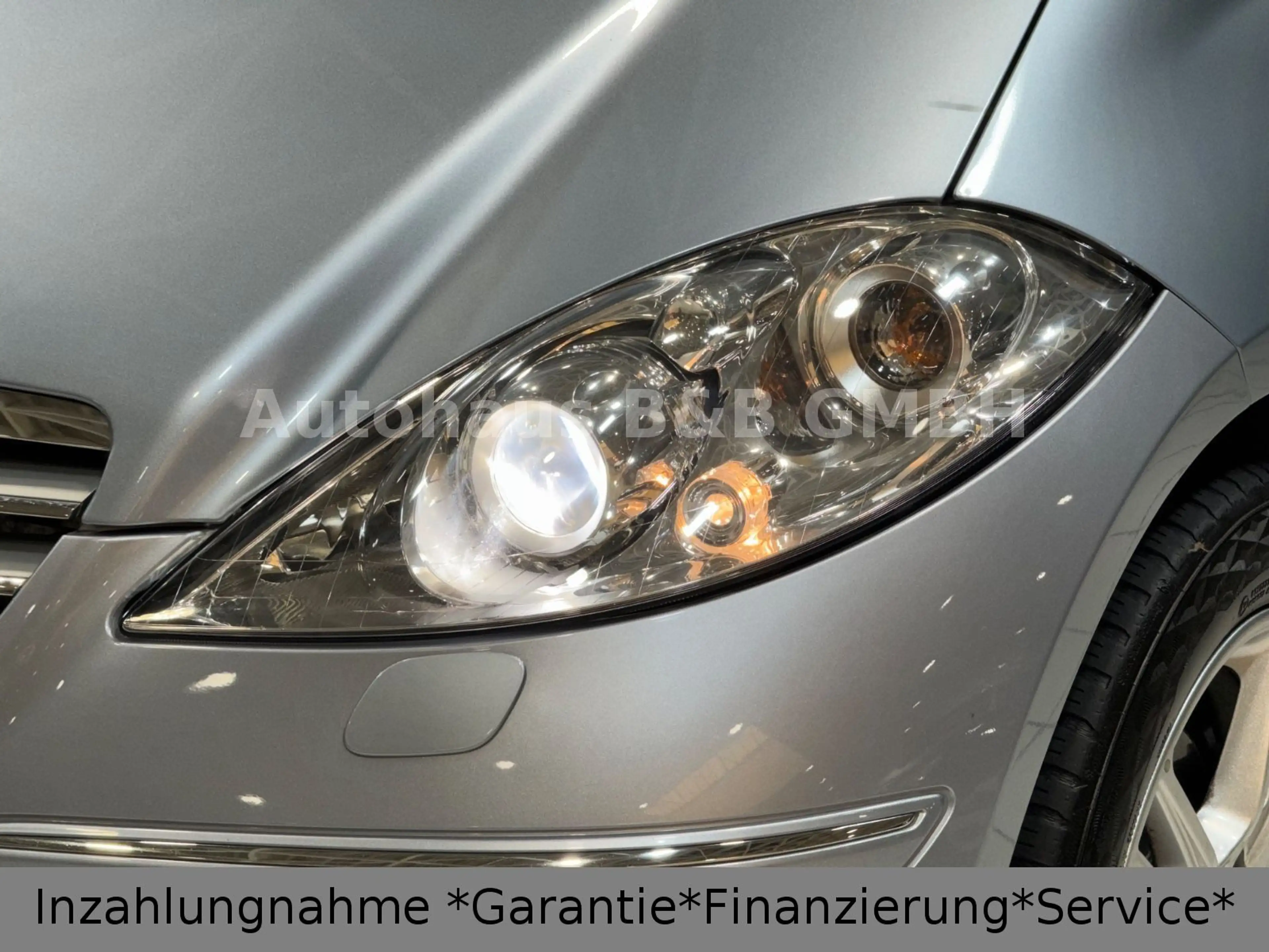 Mercedes-Benz A 200 *Elegance*Automatik*SHZ*NAVI*Xenon — photo 4