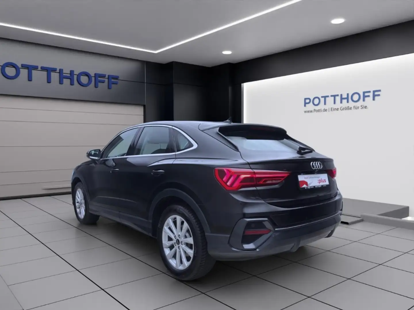 Audi Q3 Sportback 35 TFSI BUSINESS LED NAVI KAMERA LM18 Schwarz - 2