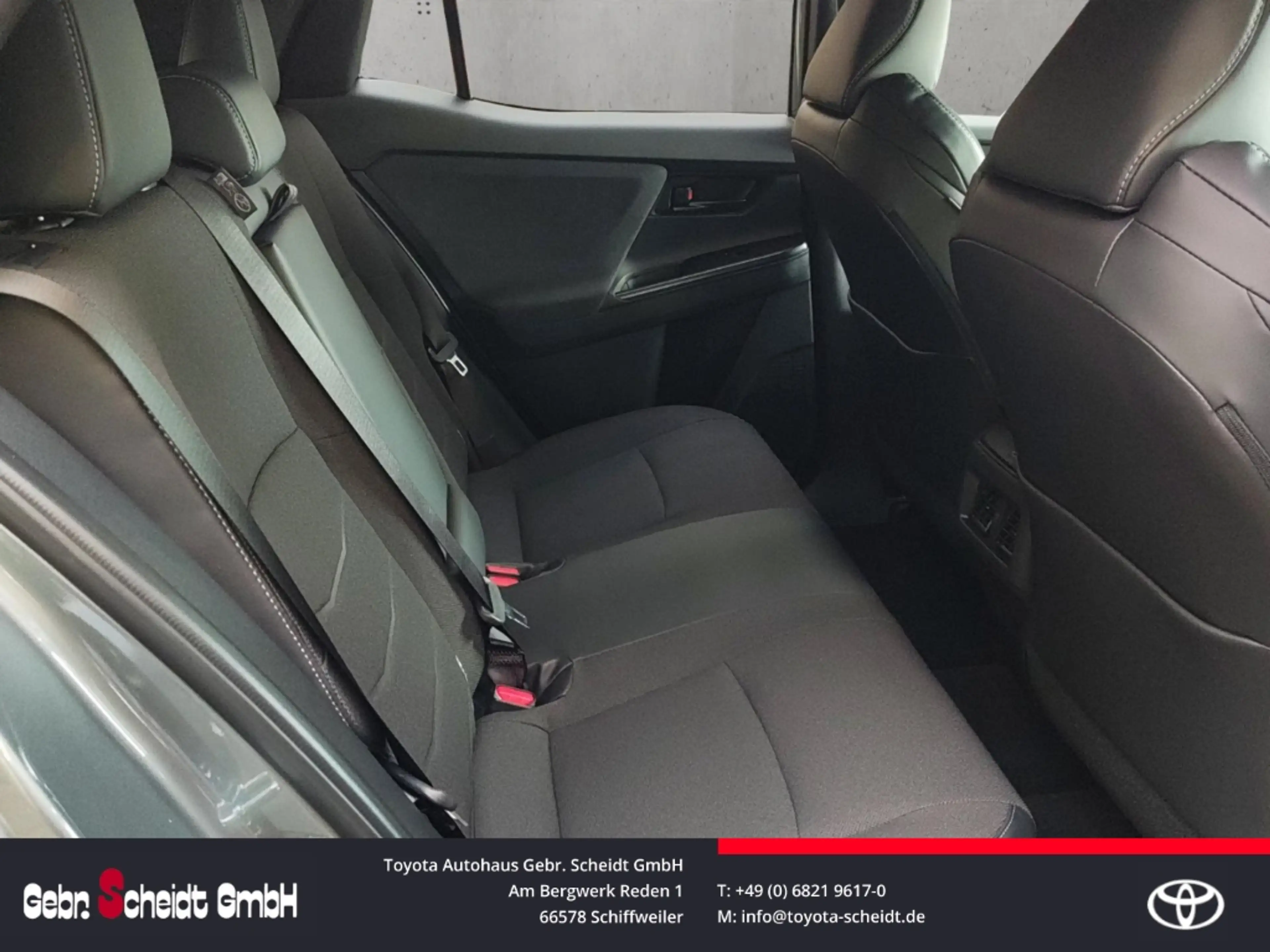 Toyota C-HR+ 165 kW Teamplayer — photo 10
