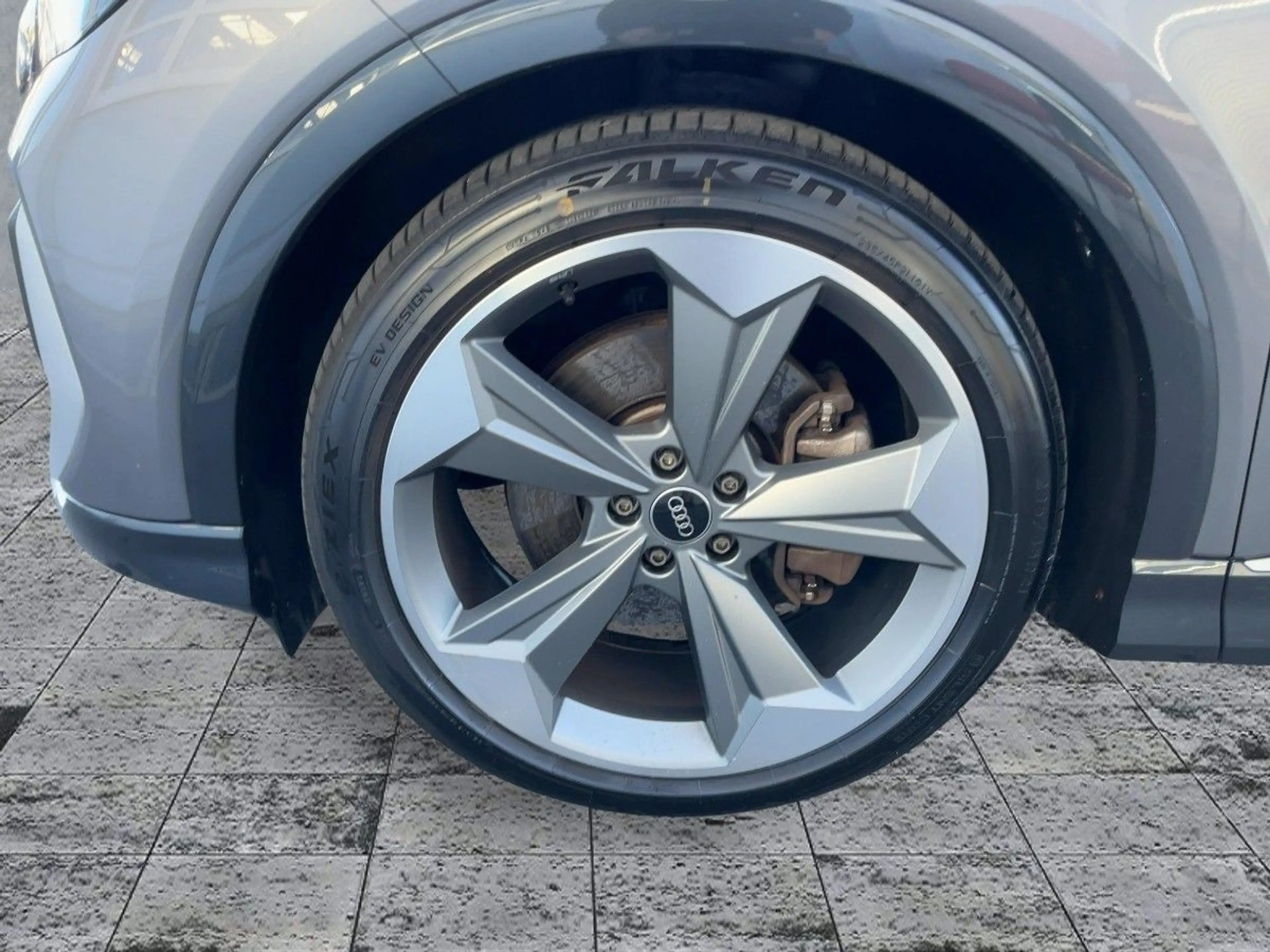Audi Q4 e-tron Q4 Sportback 50 e-tron quattro Automatik — photo 8