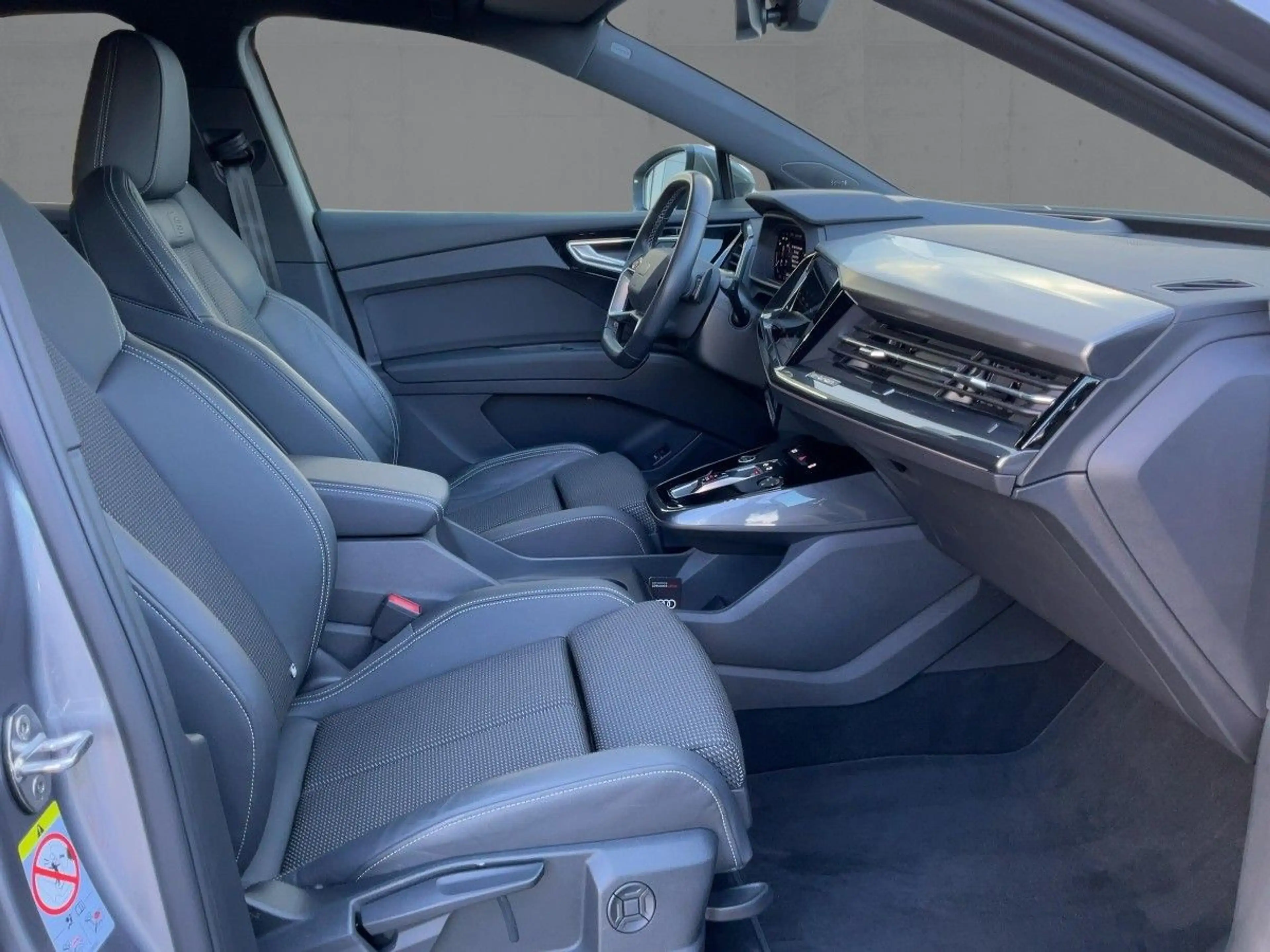Audi Q4 e-tron Q4 Sportback 50 e-tron quattro Automatik — photo 12