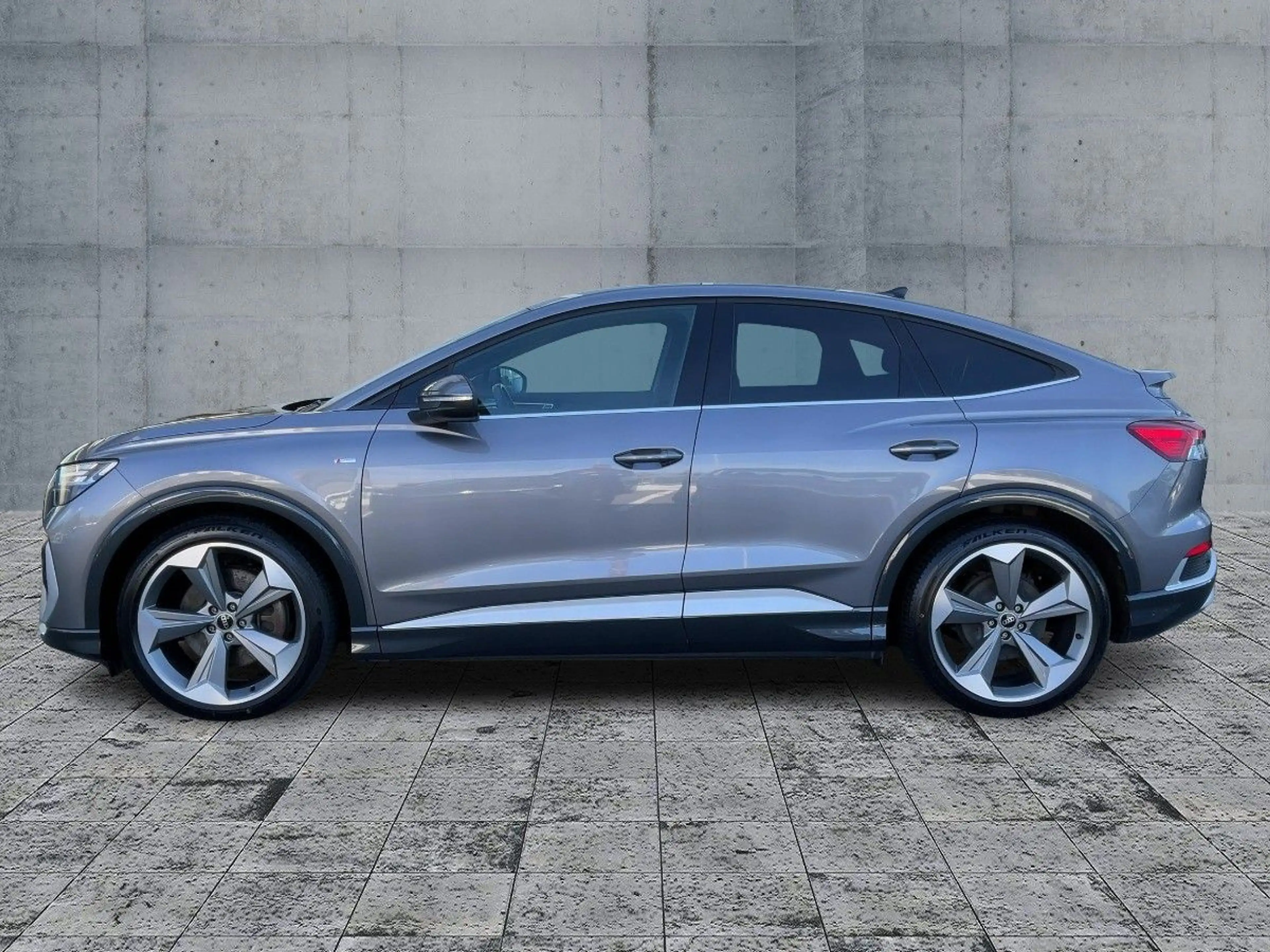 Audi Q4 e-tron Q4 Sportback 50 e-tron quattro Automatik — photo 4