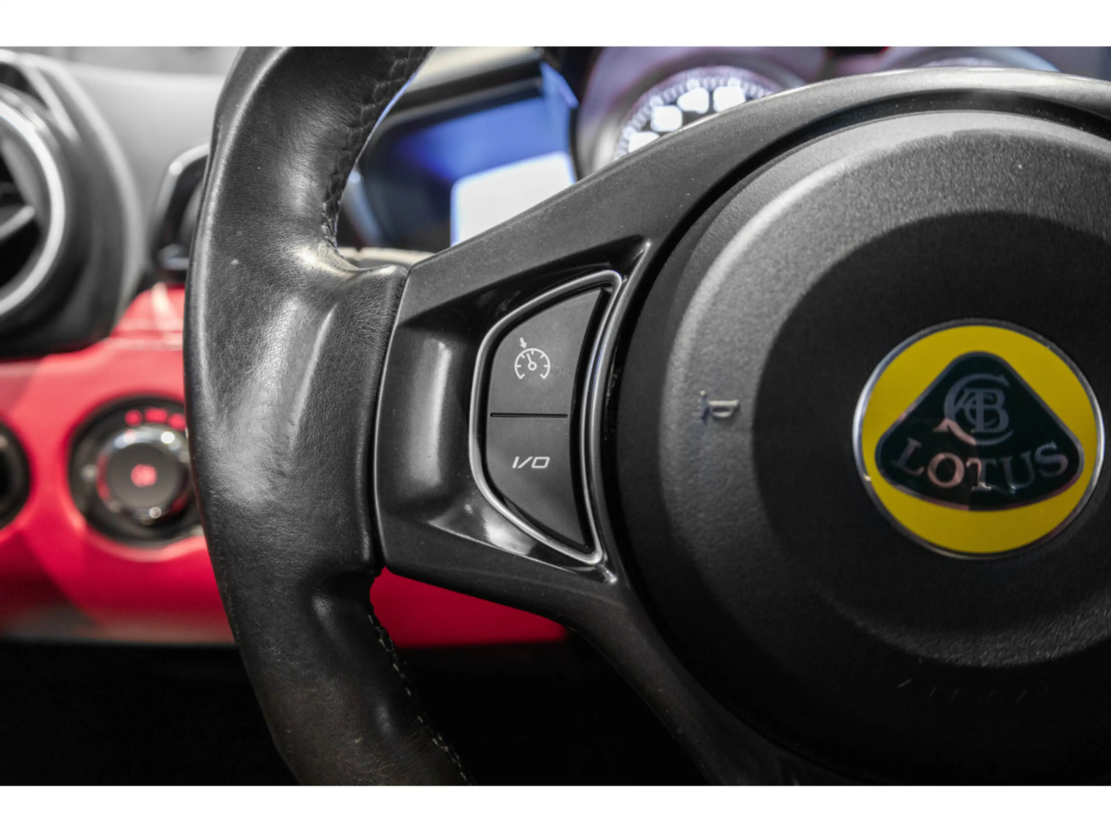 Lotus Evora 400 — photo 14
