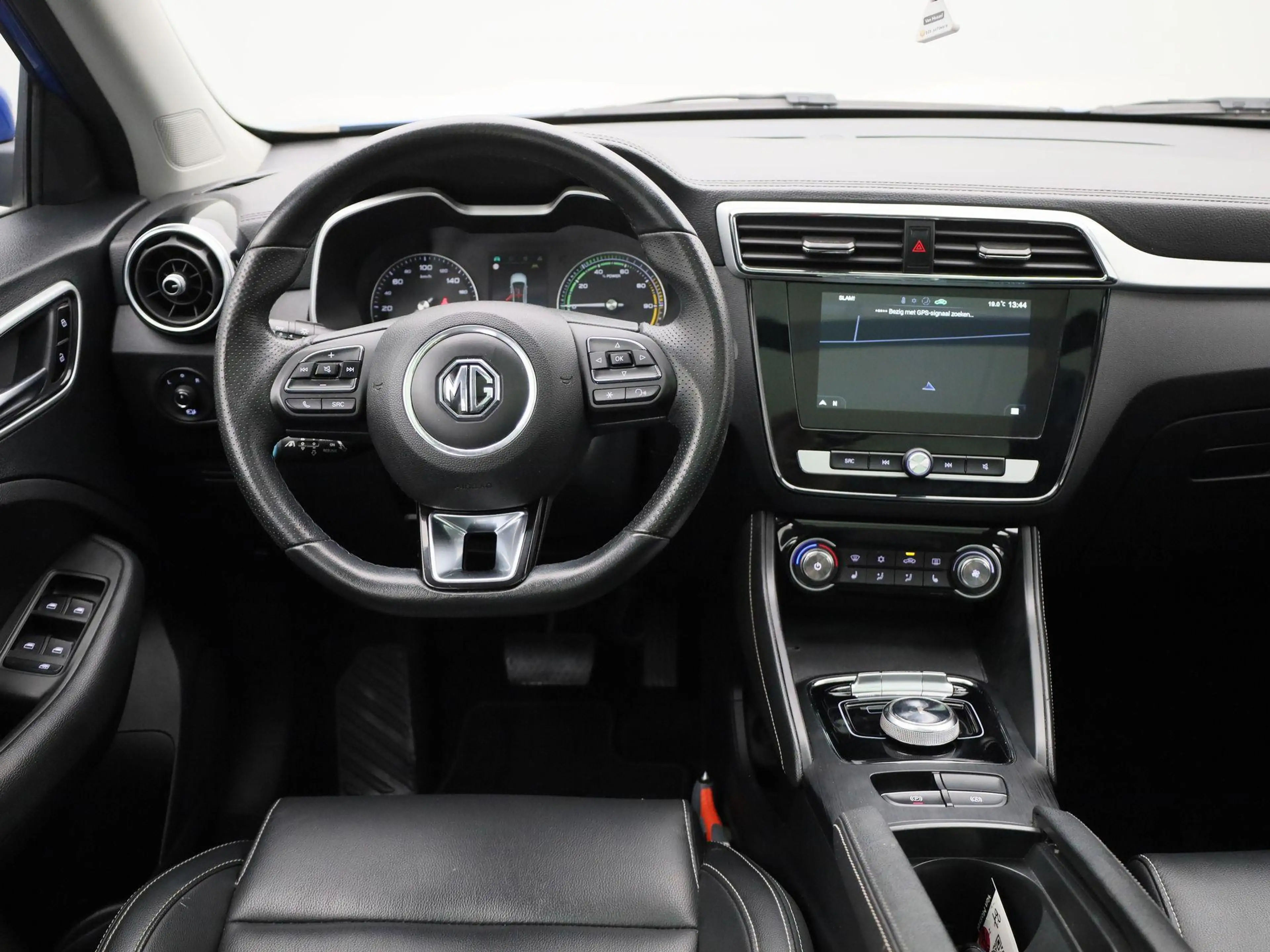 MG ZS MG EV Luxury 45 kWh — photo 7