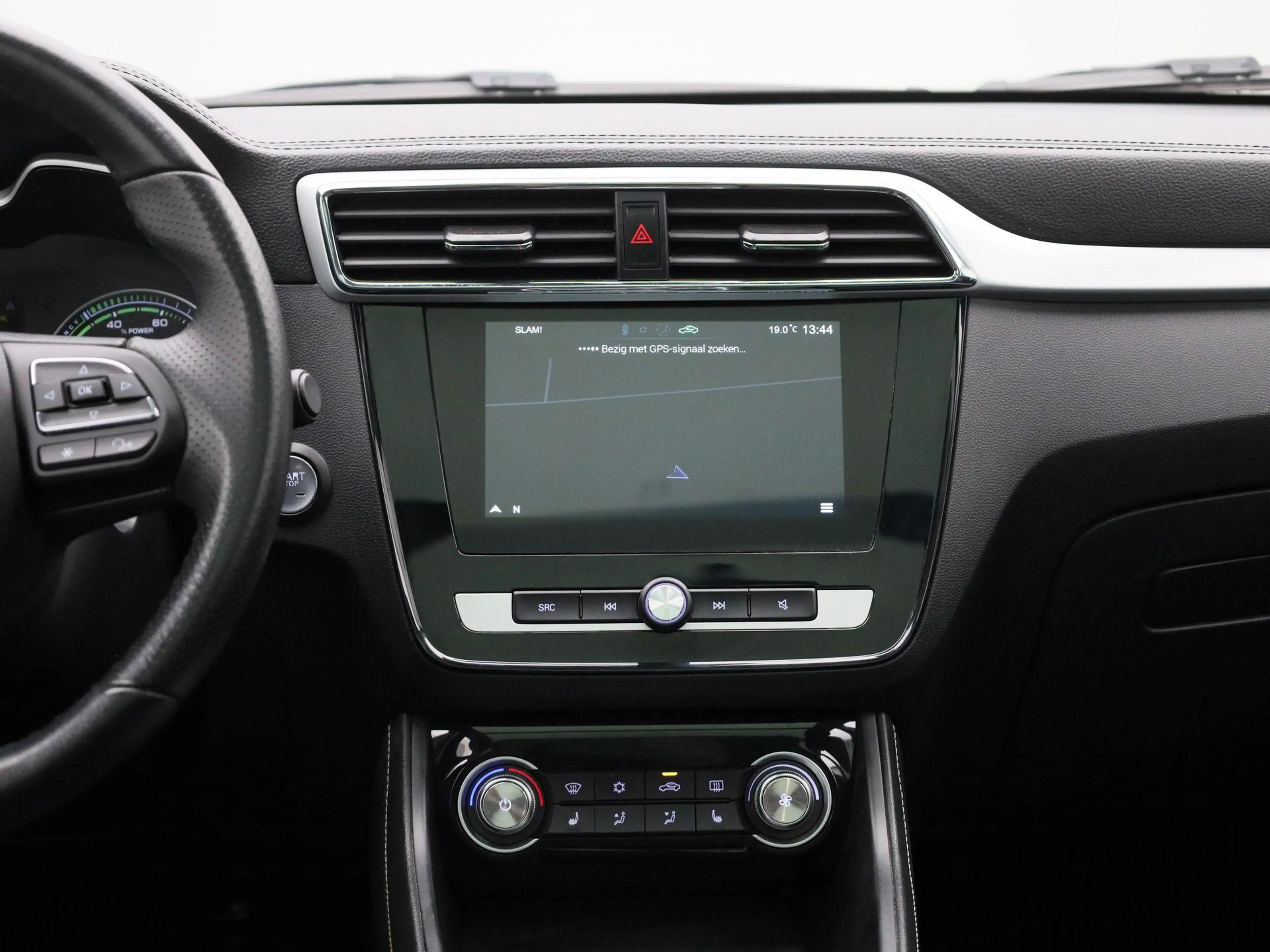 MG ZS MG EV Luxury 45 kWh — photo 9