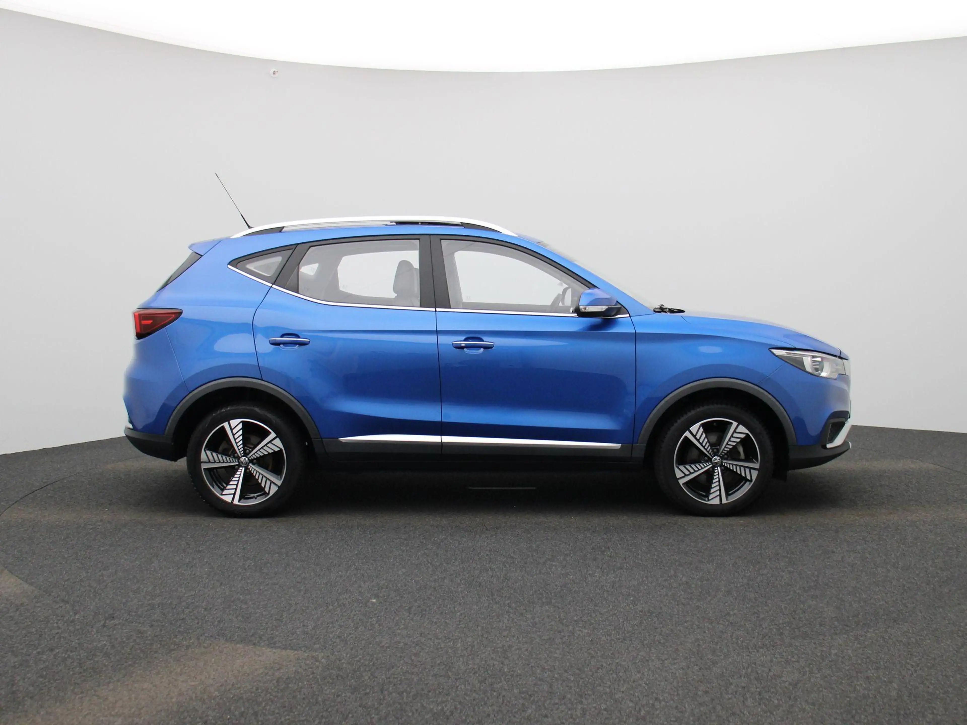 MG ZS MG EV Luxury 45 kWh — photo 6