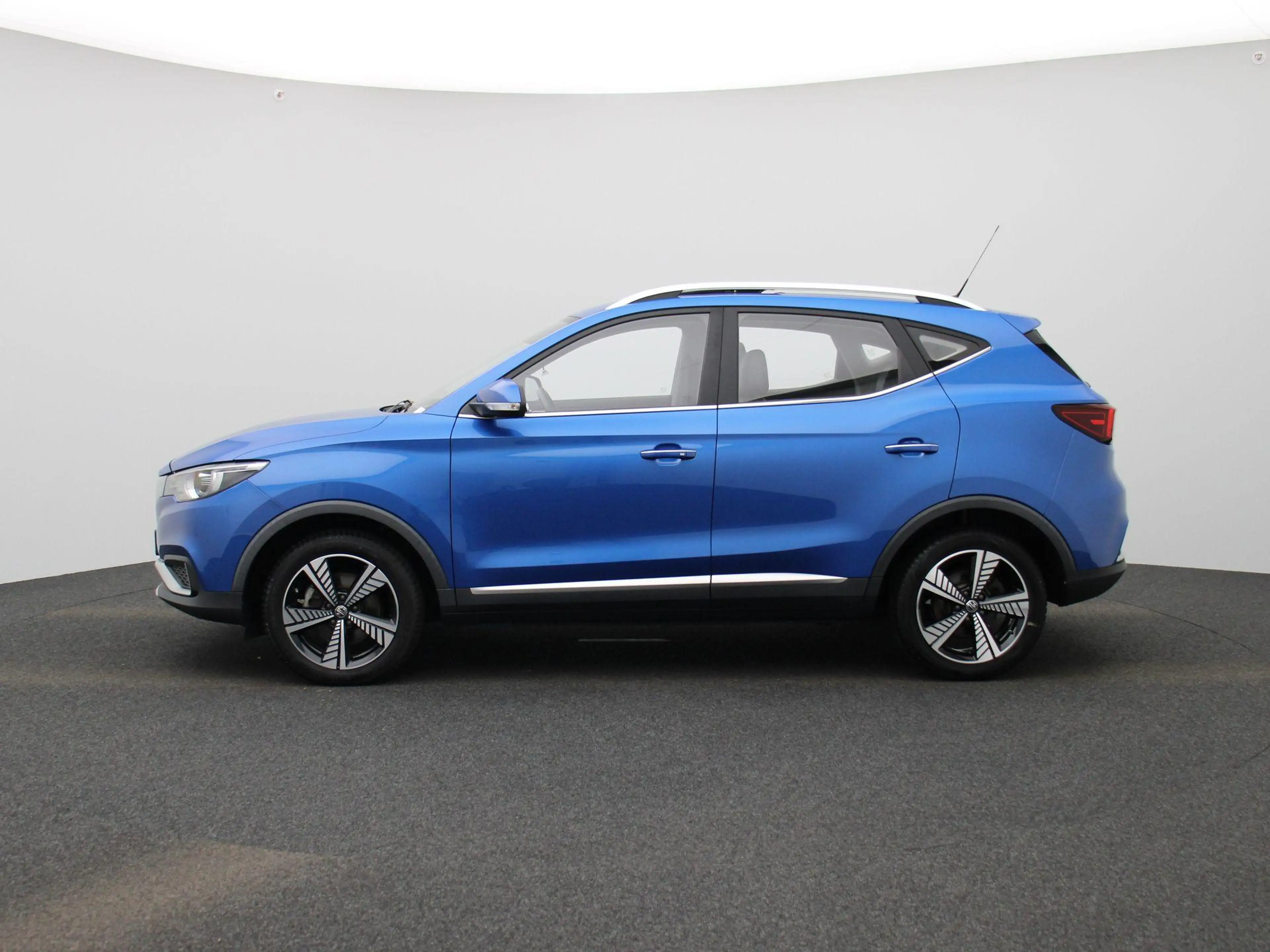 MG ZS MG EV Luxury 45 kWh — photo 4