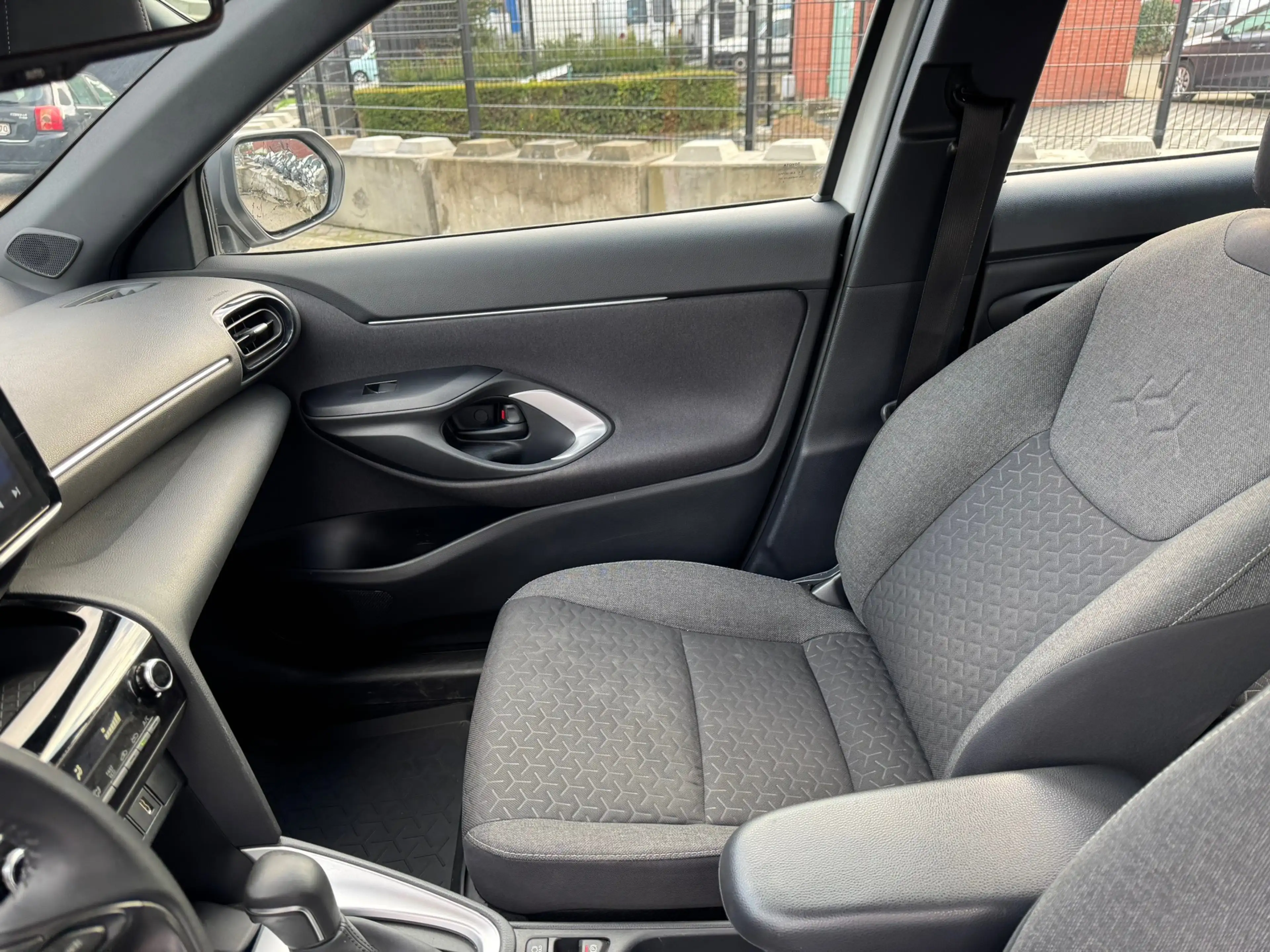 Toyota Yaris Cross Yaris Cross Hybrid 1.5i VVT-i Premiere E-CVT — photo 9