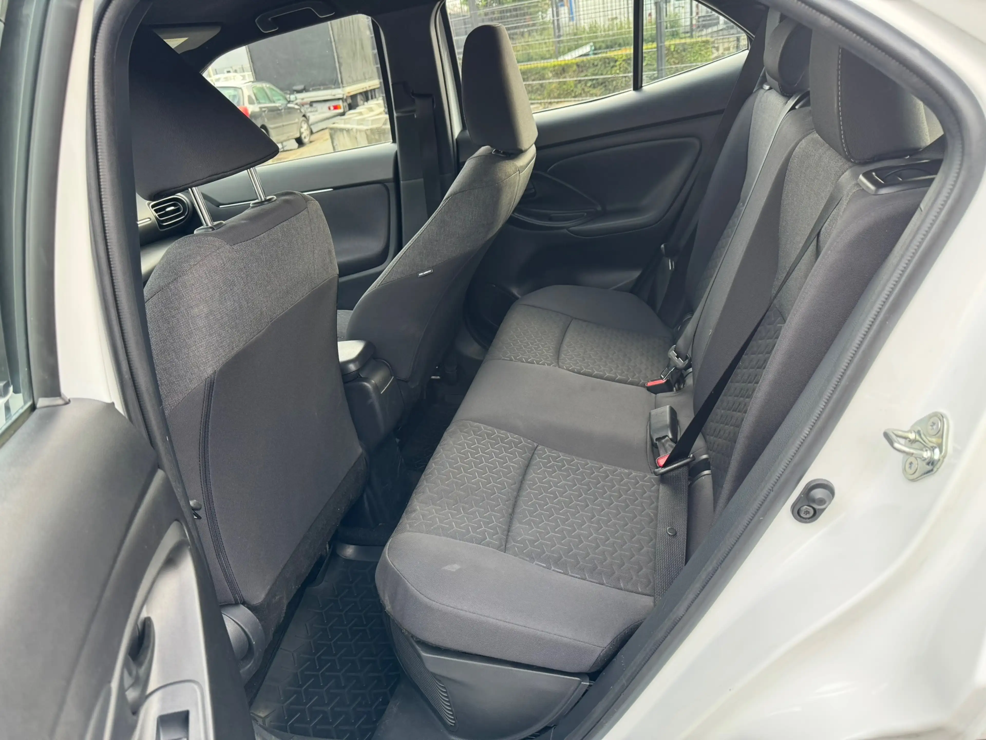 Toyota Yaris Cross Yaris Cross Hybrid 1.5i VVT-i Premiere E-CVT — photo 11