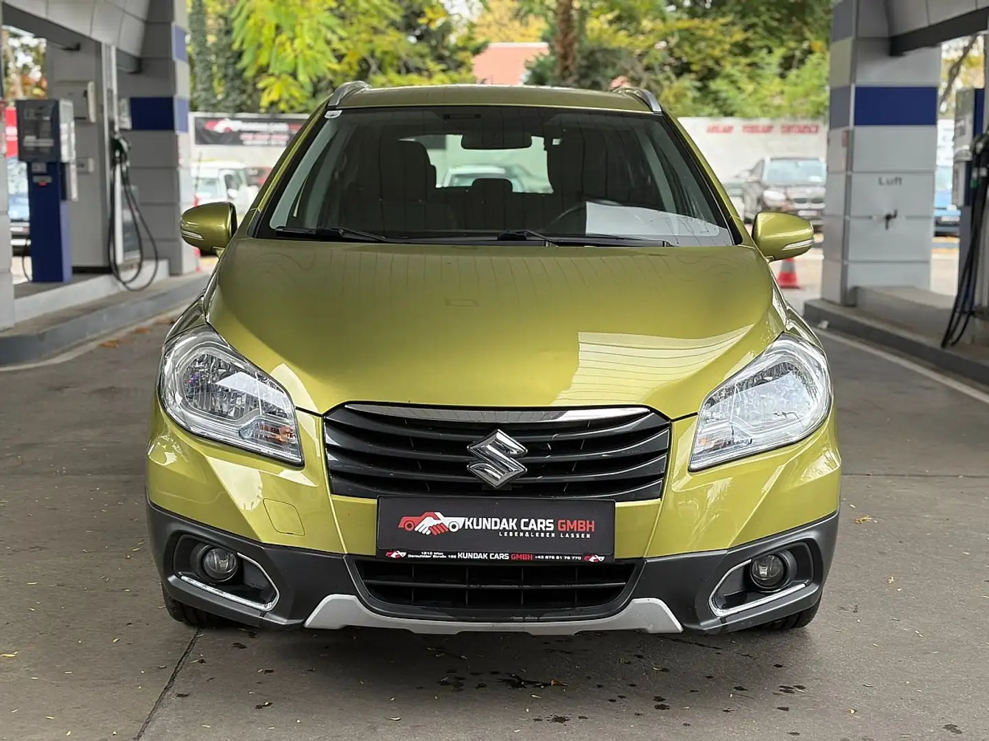 Suzuki SX4 S-Cross 1,6 Allgrip shine**PICKERL 06/2026** Grün - 2