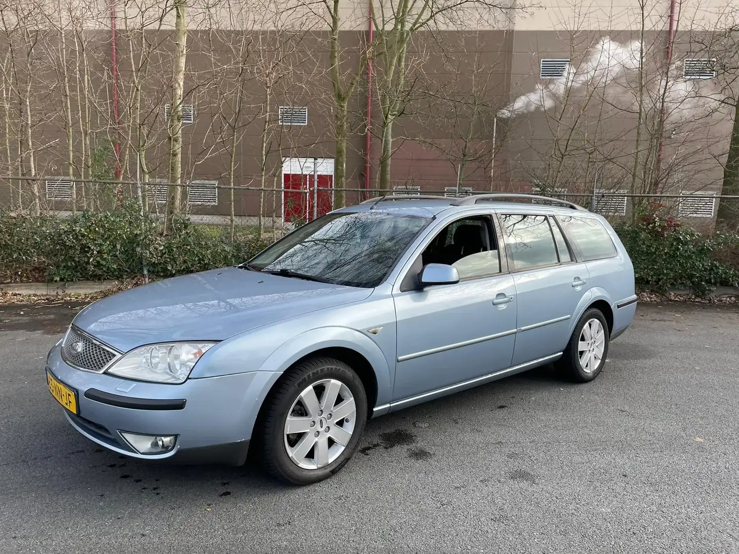 Ford Mondeo Wagon 2.0 16V First Edition Grijs - 1