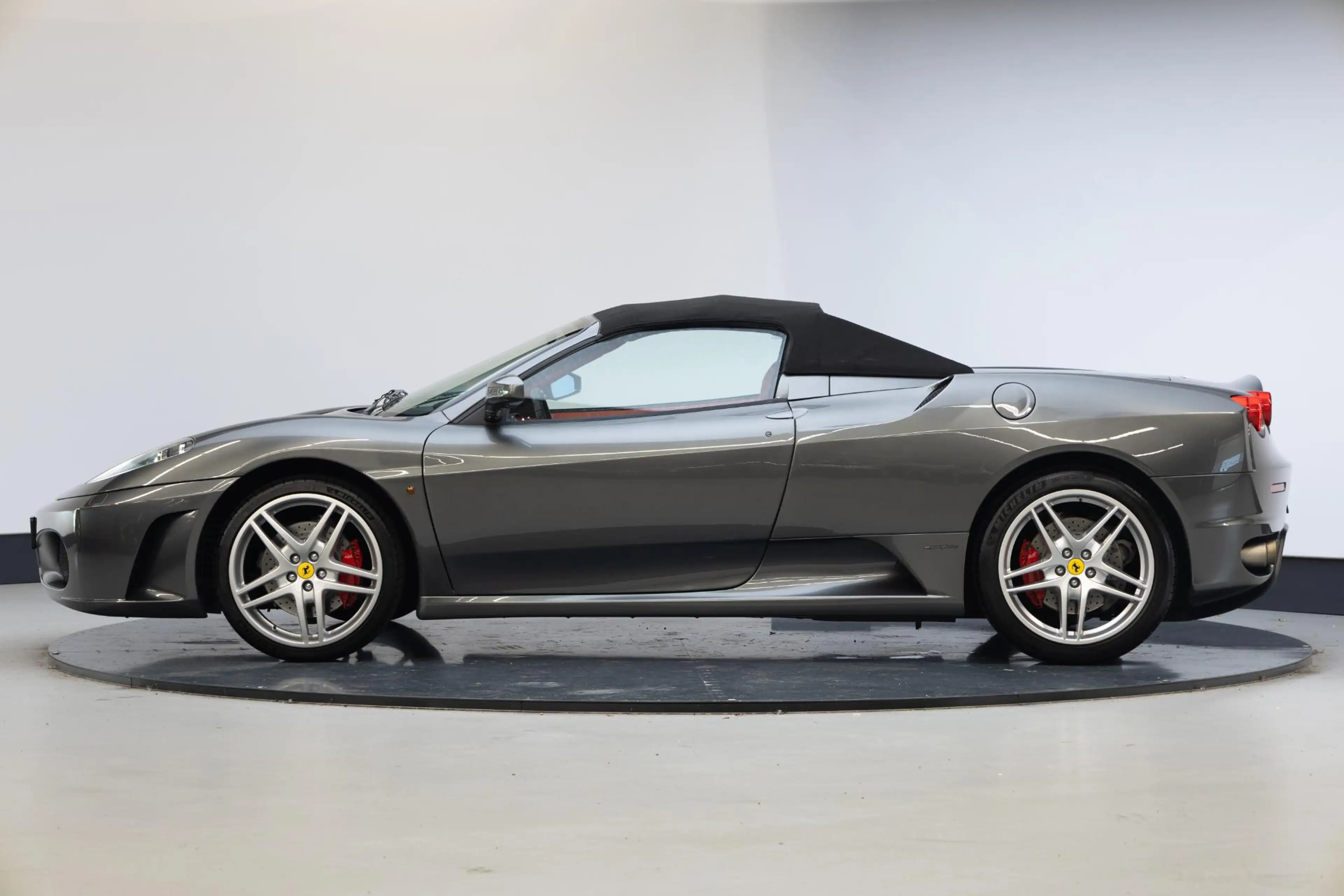 Ferrari F430 4.3 V8 Spider F1 | Volledige historie | — photo 26