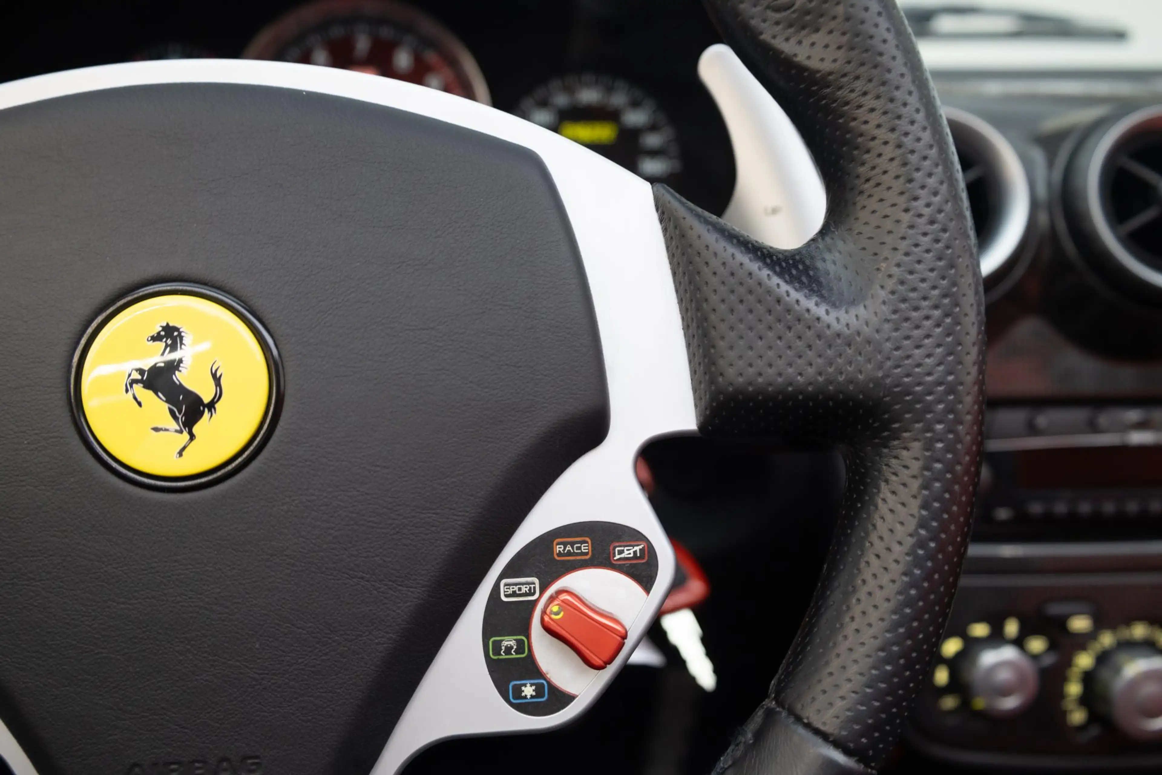 Ferrari F430 4.3 V8 Spider F1 | Volledige historie | — photo 20