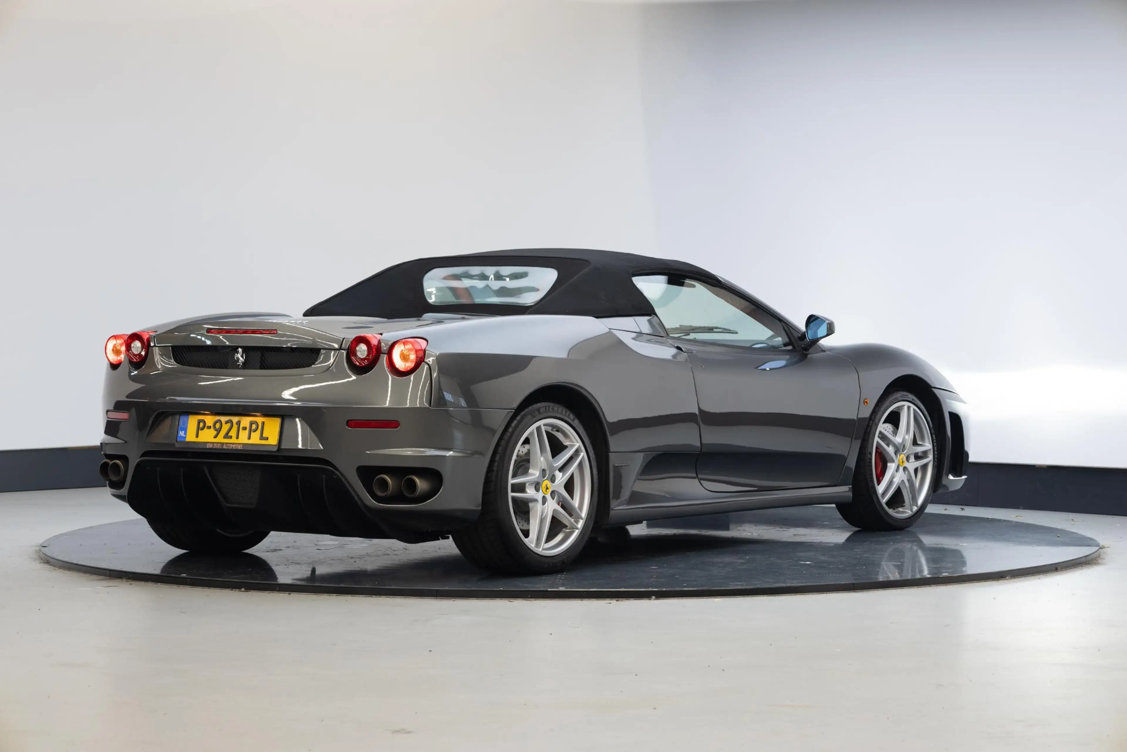 Ferrari F430 4.3 V8 Spider F1 | Volledige historie | — photo 28