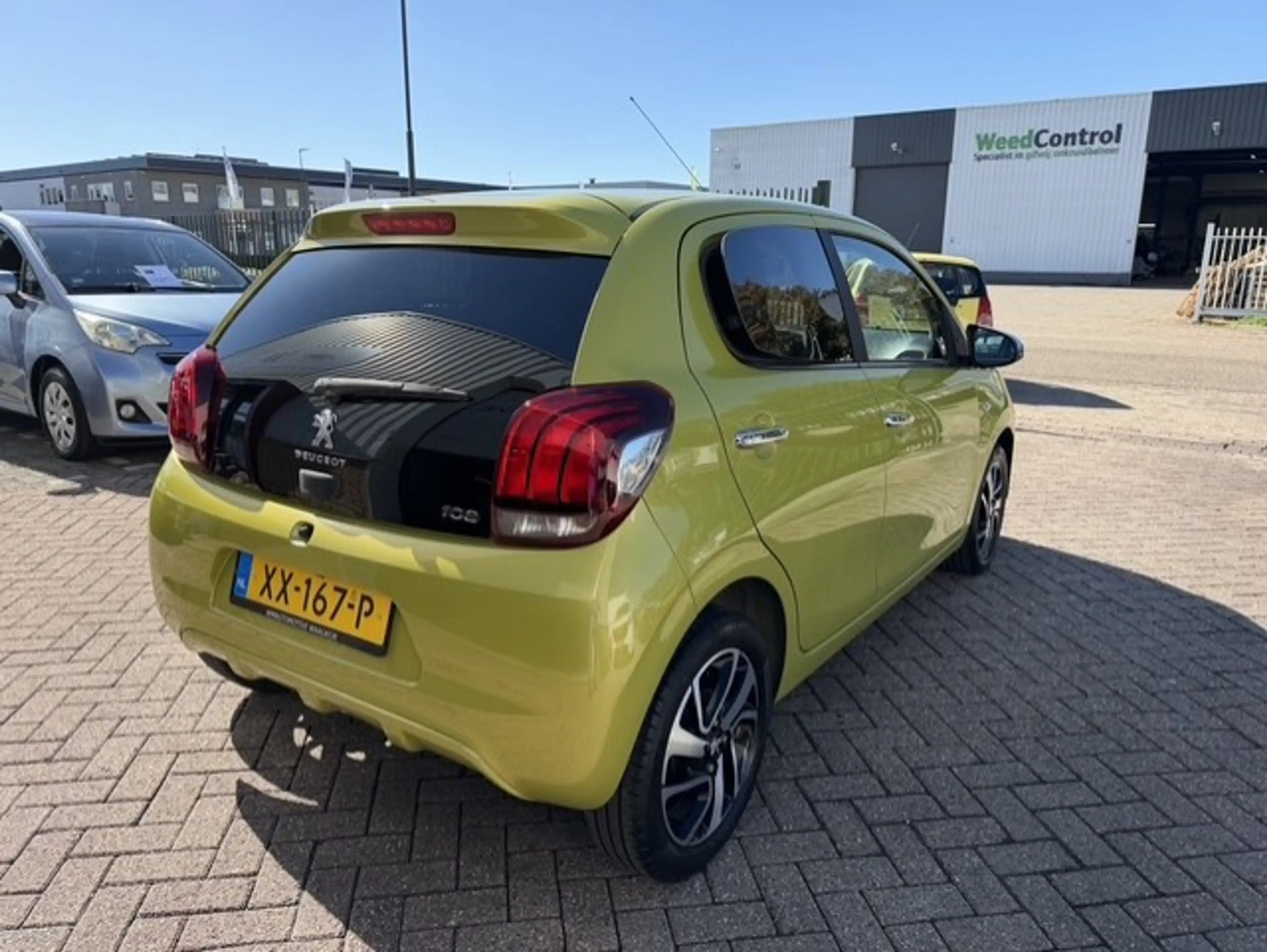 Peugeot 108 1.0 e-VTi Allure AIRCO CAMERA — photo 23
