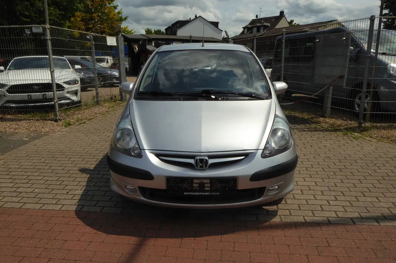 Honda Jazz 1.4 LS/ Facelfit/ Automatik/ Klima/ TOP! Plateado - 2