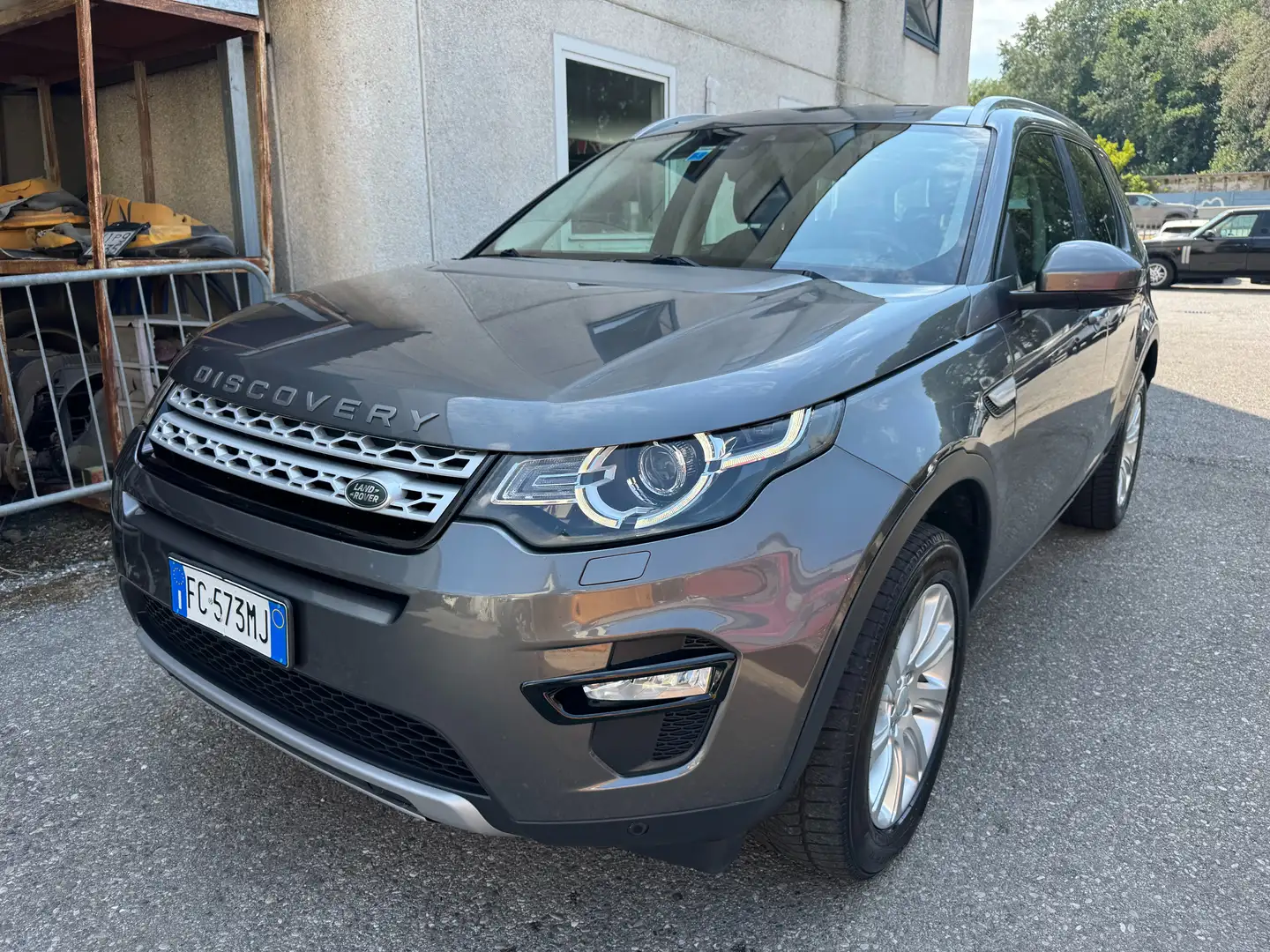 Land Rover Discovery Sport 2015 2.0 td4 HSE awd 150cv auto MOTORE NUOVO Grigio - 2