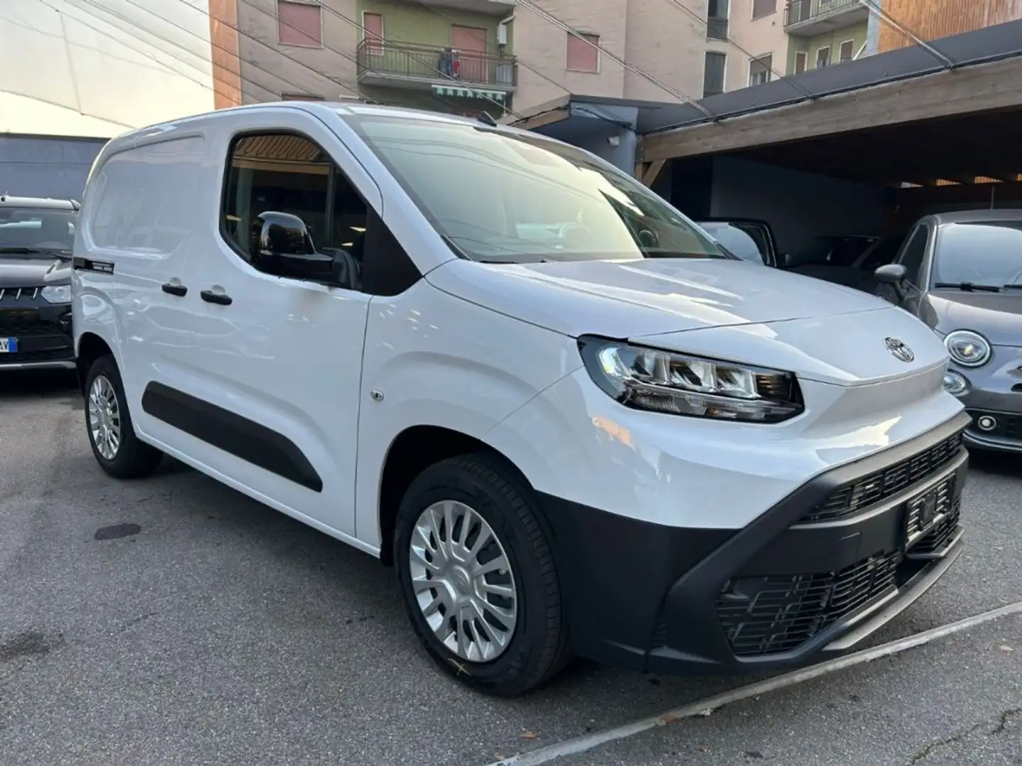 Toyota Proace City 1.5D 100 CV PC 4p. Comfort PASSO CORTO Alb - 2