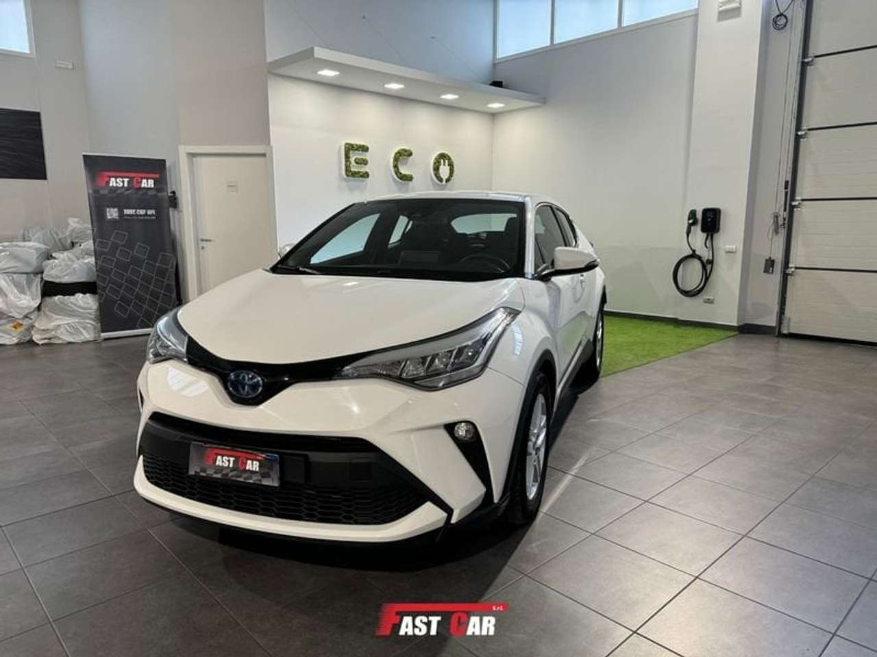 Toyota C-HR 1.8 Hybrid E-CVT Business