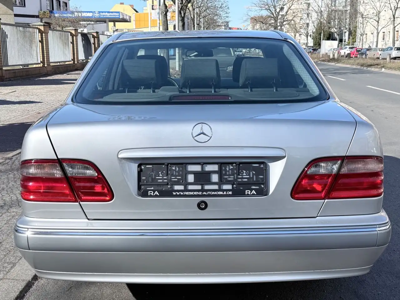 Mercedes-Benz E 220 CDI ELEGANCE +AUTOMATIK+SCHECKHEFT+, foto 7