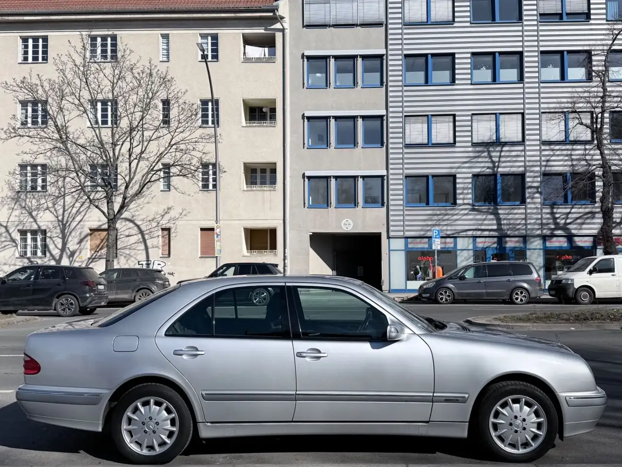 Mercedes-Benz E 220 CDI ELEGANCE +AUTOMATIK+SCHECKHEFT+, foto 5