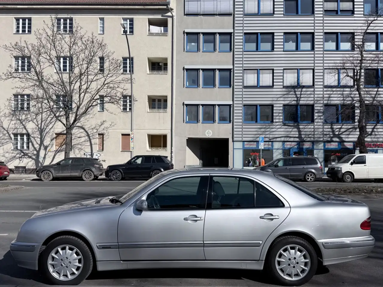 Mercedes-Benz E 220 CDI ELEGANCE +AUTOMATIK+SCHECKHEFT+, foto 4