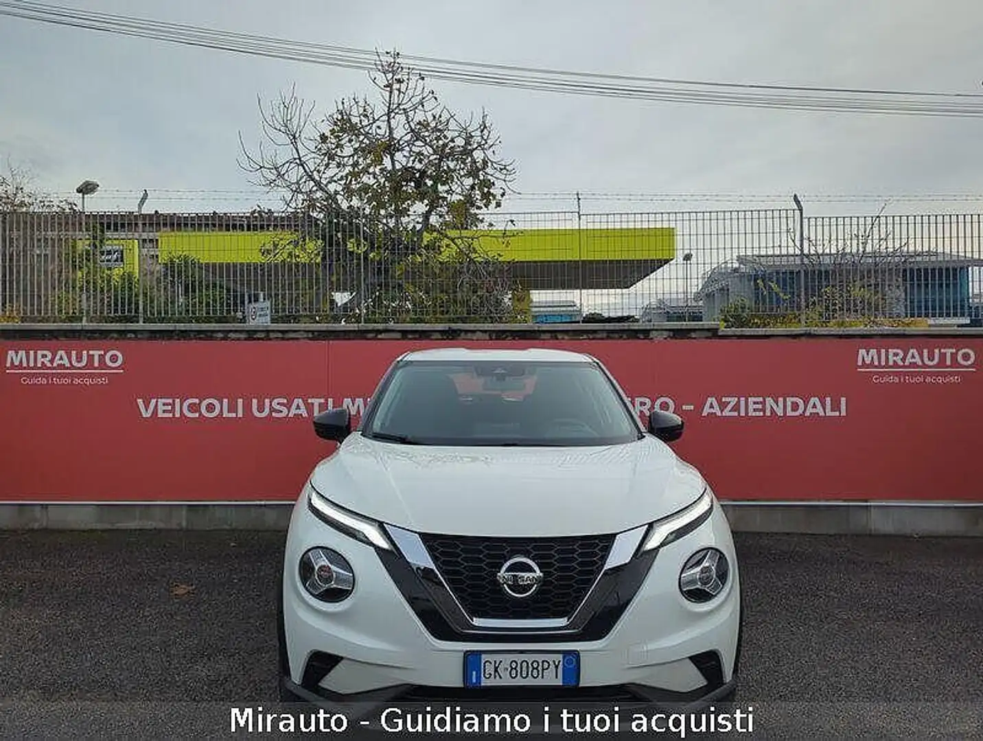 Nissan Juke 1.0 DIG-T 114 CV Acenta Bianco - 2