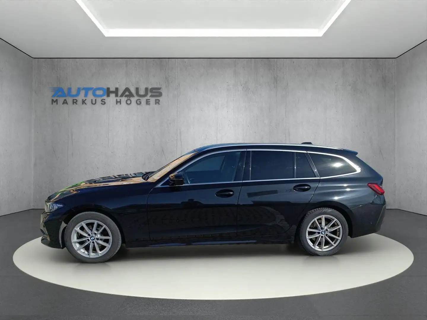 BMW 318 2.0 Diesel Touring Automatik + NAVI + SITZH + PARK Schwarz - 2