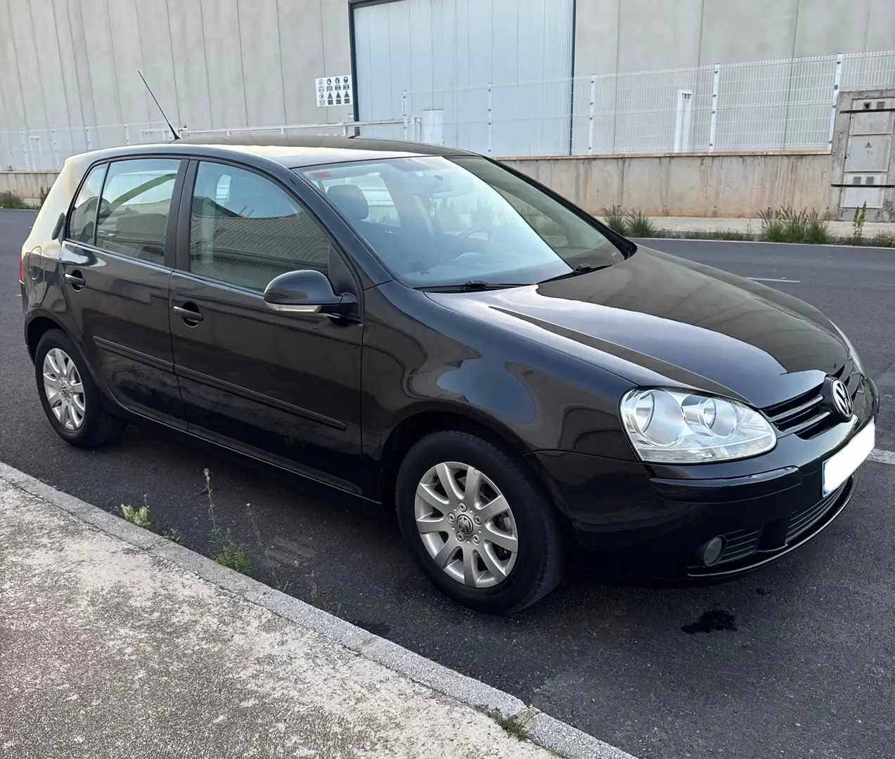 Volkswagen Golf 1.9TDI Highline 105 - 2