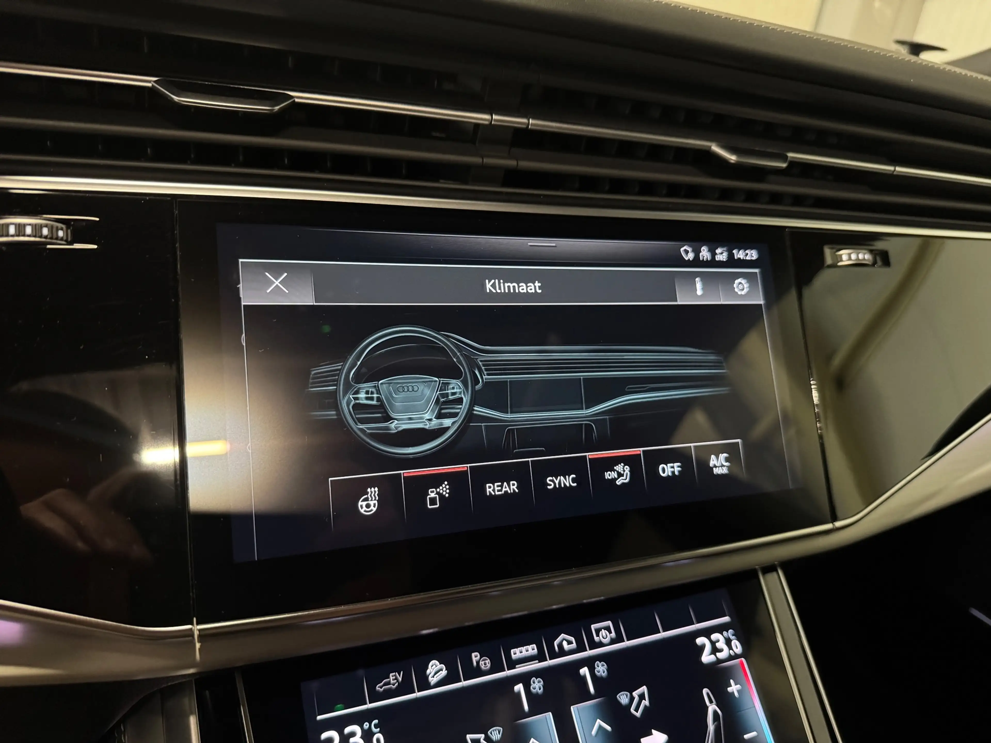 Audi Q8 60 TFSI e quattro Competition | INCL BTW | 360 CAM — photo 17