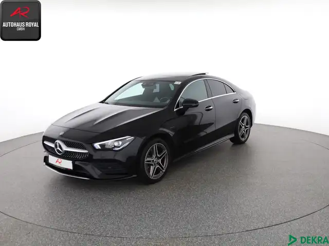 Mercedes-Benz CLA 250 CLA 250 e Coupe AMG BICOLOR KAMERA,KEYLESS,PANO