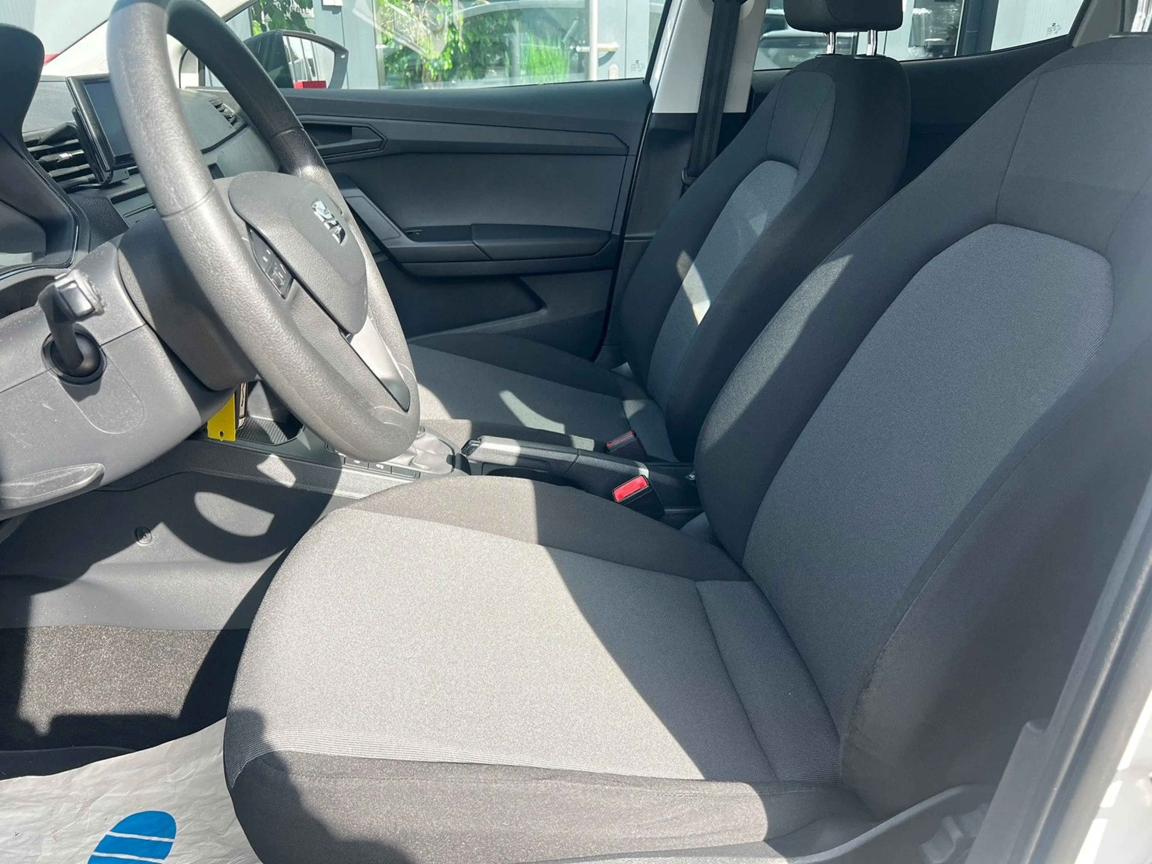 SEAT Ibiza Reference 1,6 TDI LM-FELGEN — photo 6