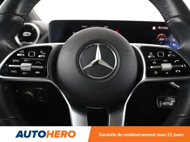 Mercedes-Benz GLA view 20