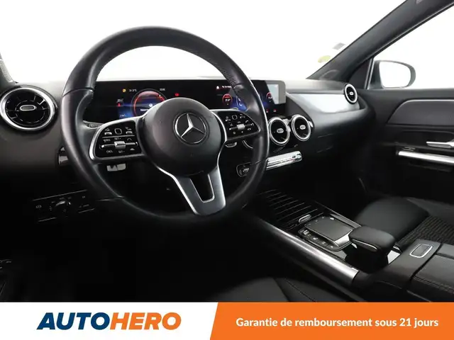 Mercedes-Benz Gla view 11