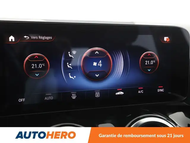 Mercedes-Benz GLA view 24