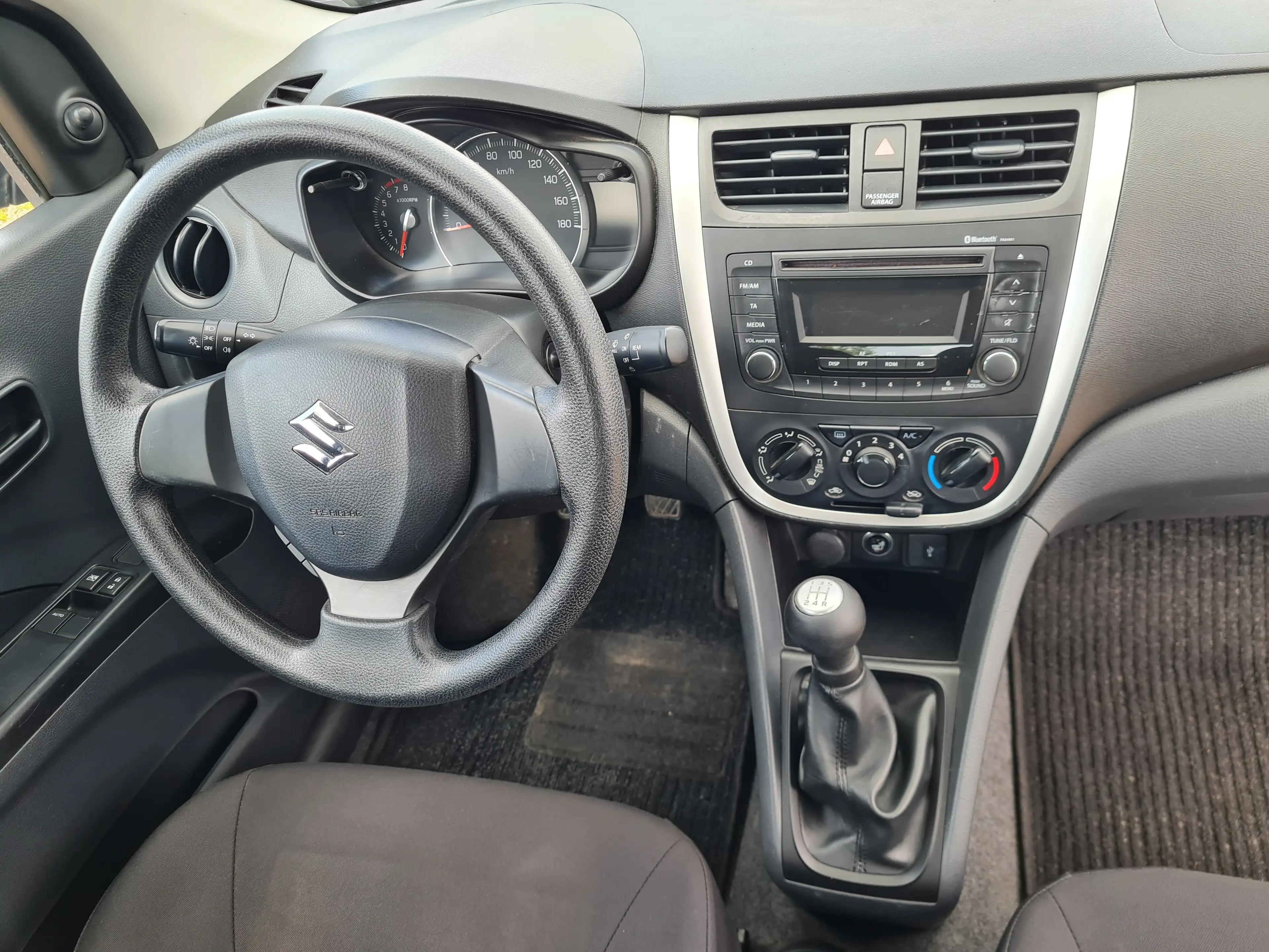 Suzuki Celerio Basis /1 Hand/ 74Tklm/TÜV+Inspektion-Neu — photo 11