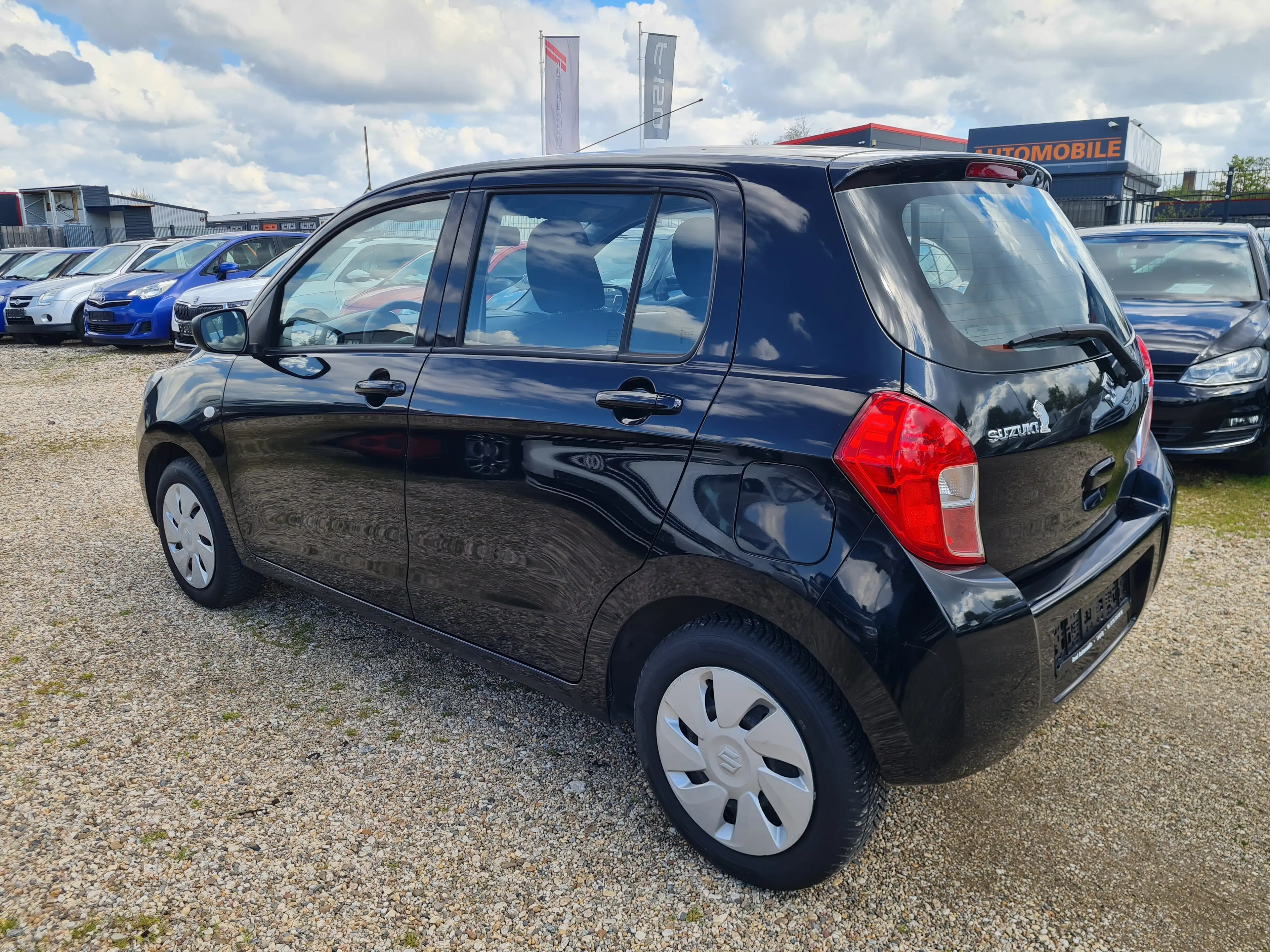 Suzuki Celerio Basis /1 Hand/ 74Tklm/TÜV+Inspektion-Neu — photo 3