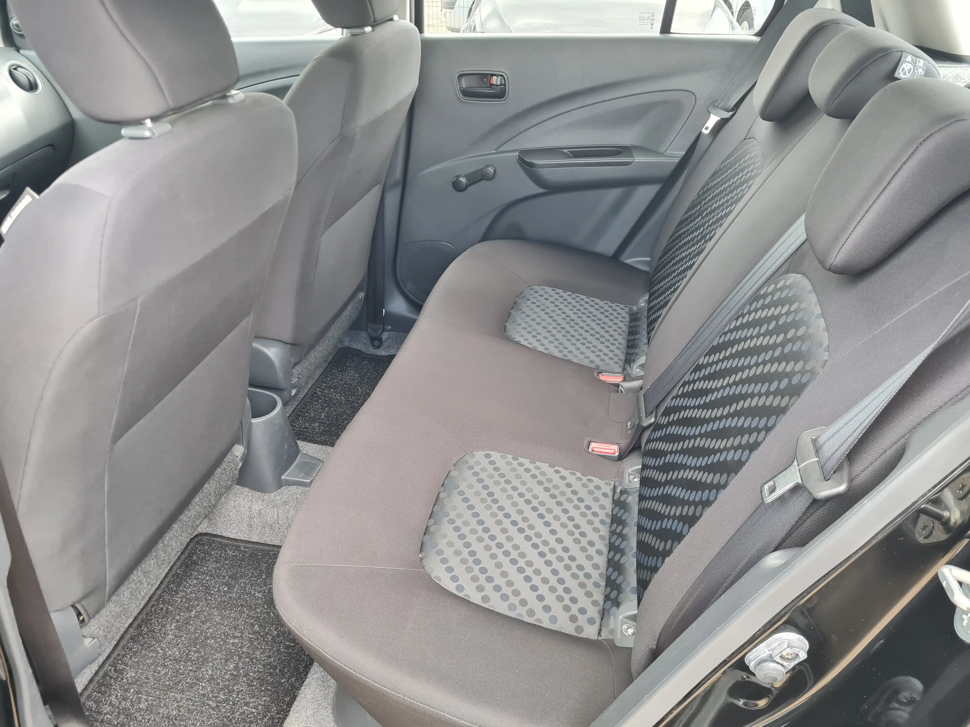 Suzuki Celerio Basis /1 Hand/ 74Tklm/TÜV+Inspektion-Neu — photo 13