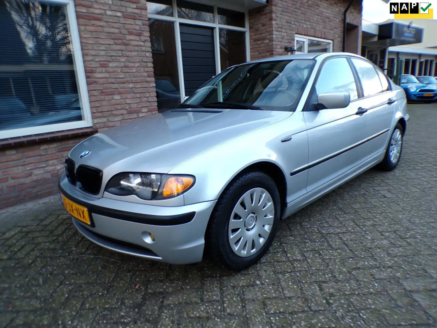 BMW 316 3-serie 316i Executive Automaat / Leder Grijs - 1