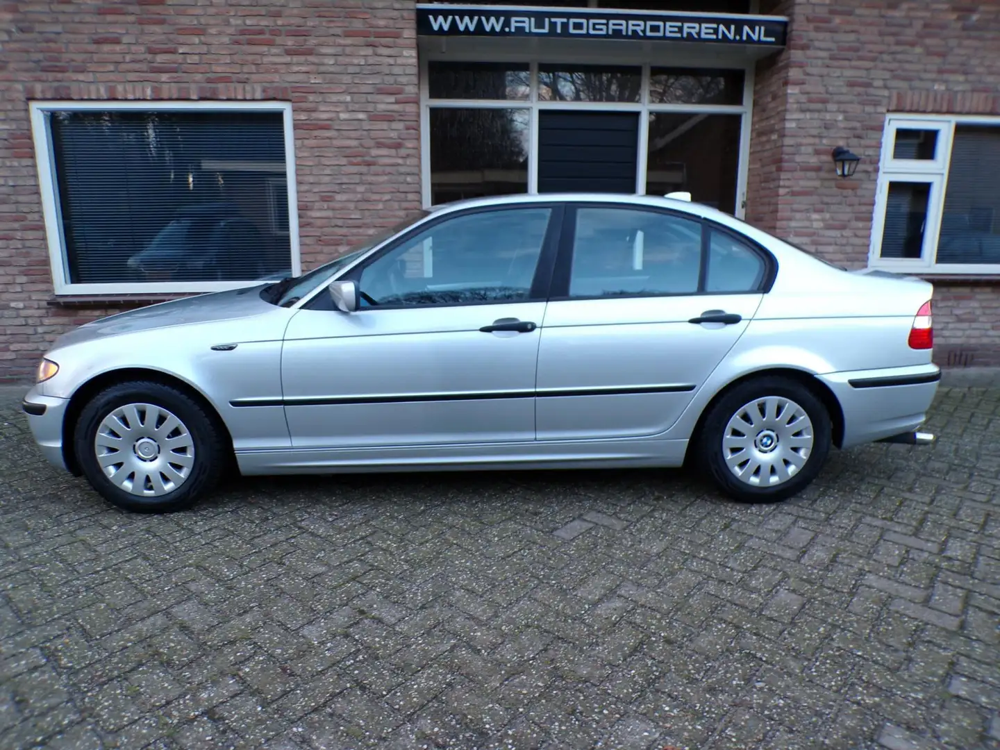 BMW 316 3-serie 316i Executive Automaat / Leder Grijs - 2