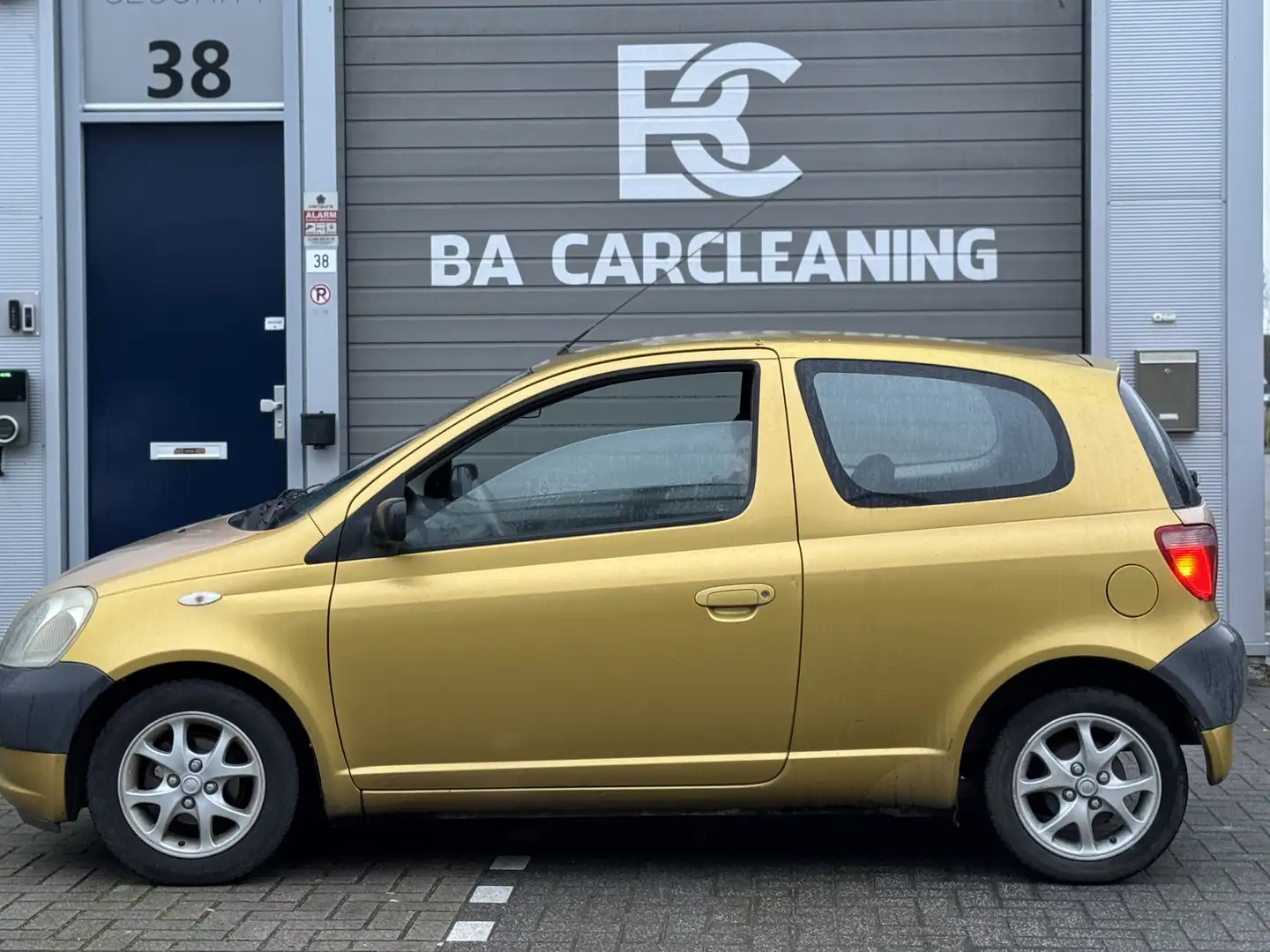 Toyota Yaris 1.0-16V VVT-i Terra|newAPK|Airco| Gelb - 2